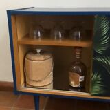 Vintage bar
