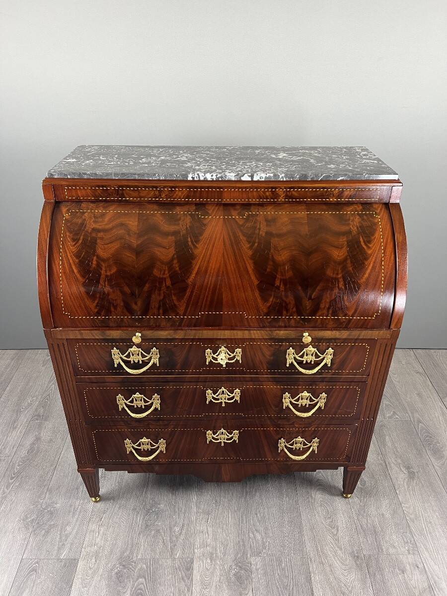 Louis XVI style mahogany writing desk with a flap, 19th century.