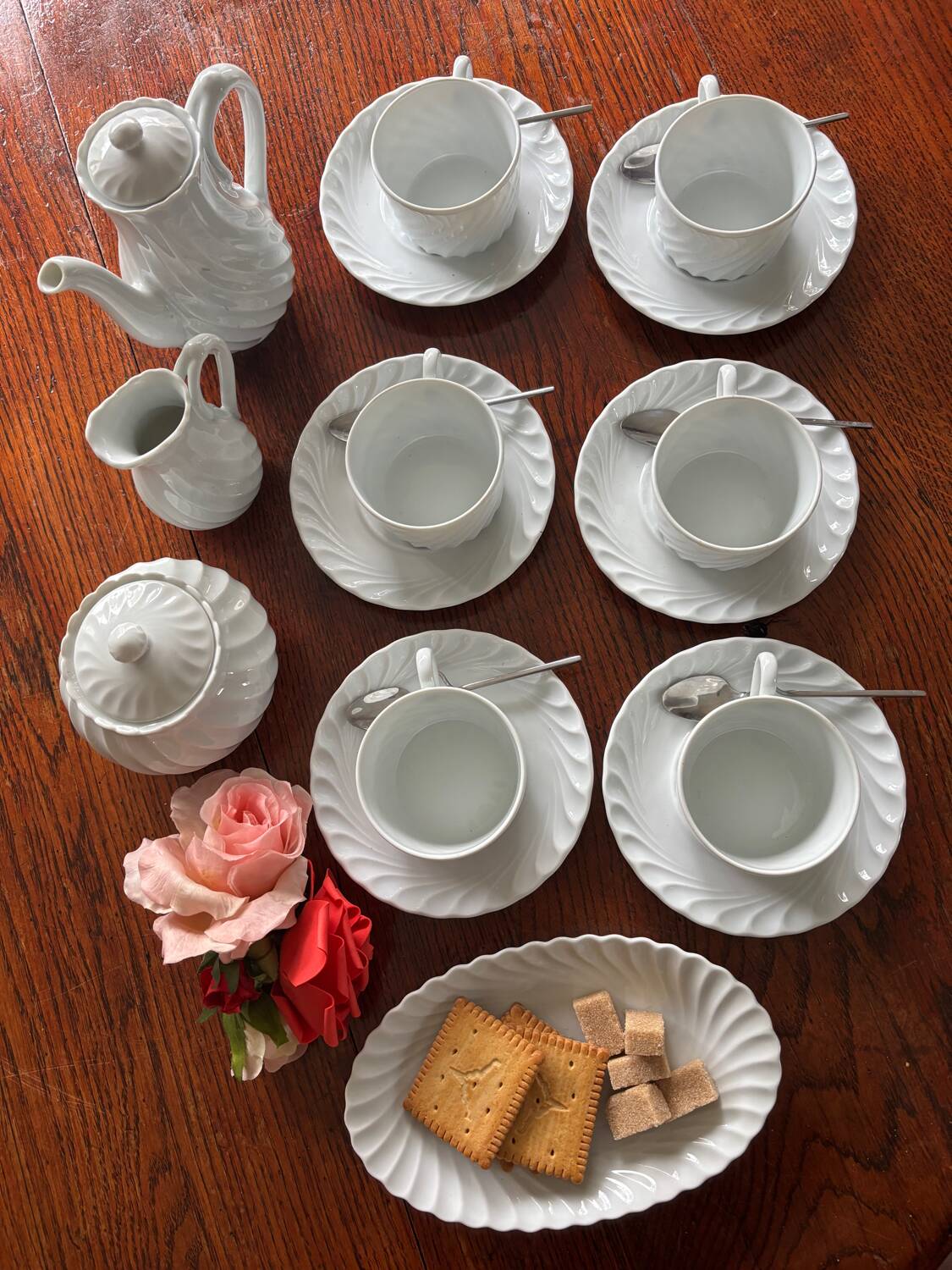 16-piece coffee service Haviland Limoges, excellent condition.