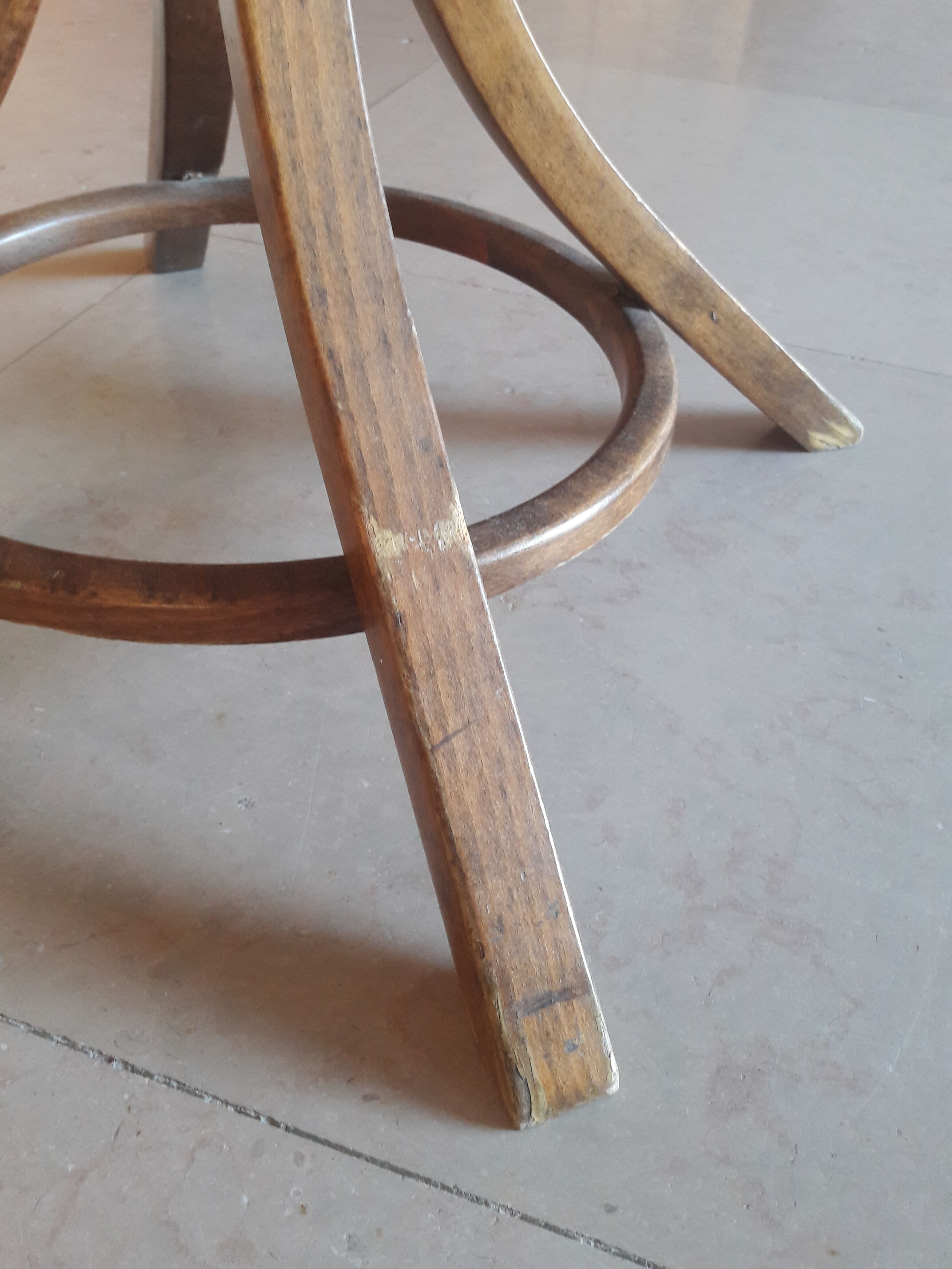 Baumann parrot coat rack 1960