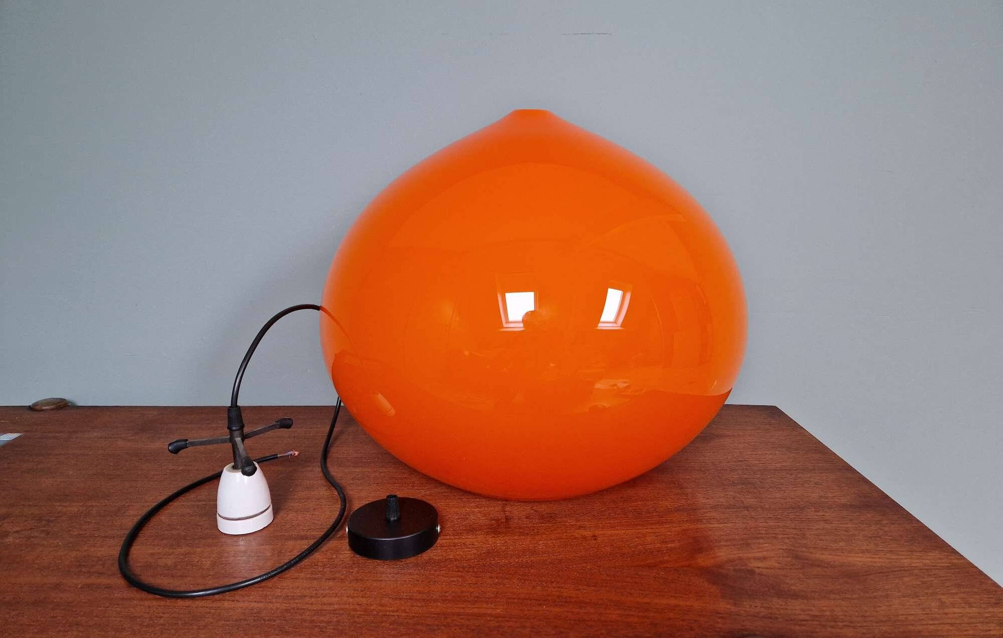 XXL onion pendant light in orange opaline, design Alessandro Pianon, Vistosi, 1960