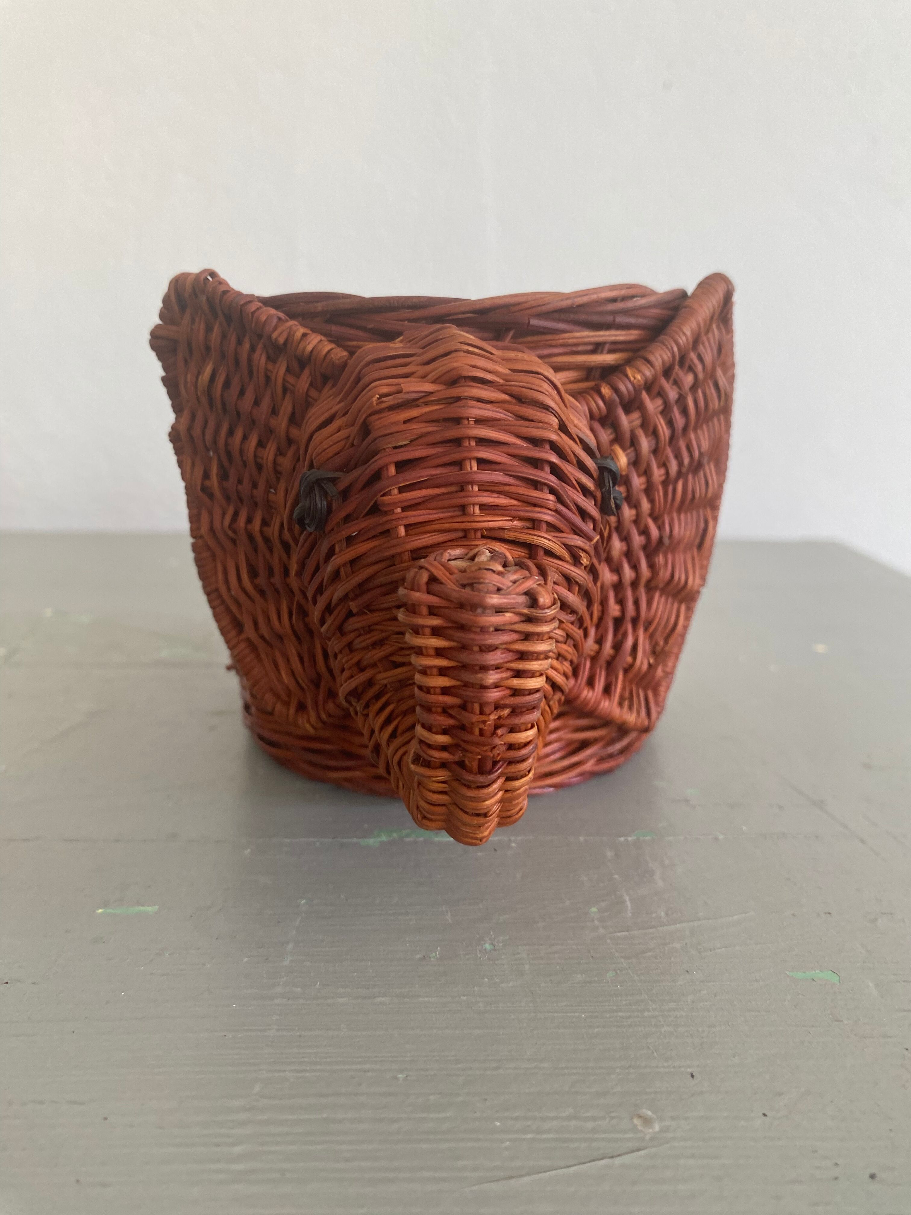 Wicker elephant basket