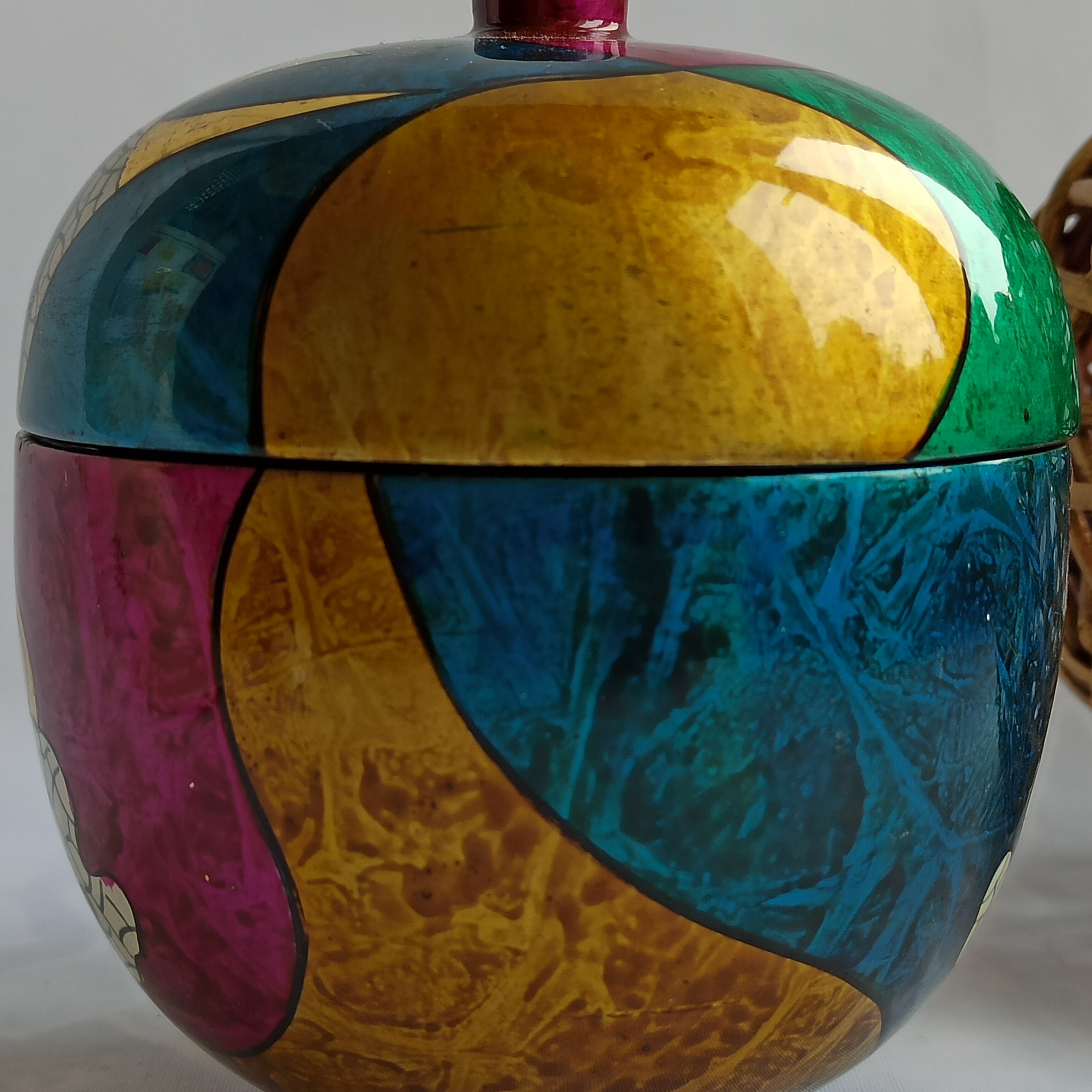 Vintage Vietnam lasca box