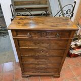Louis Philippe style chest of drawers in walnut