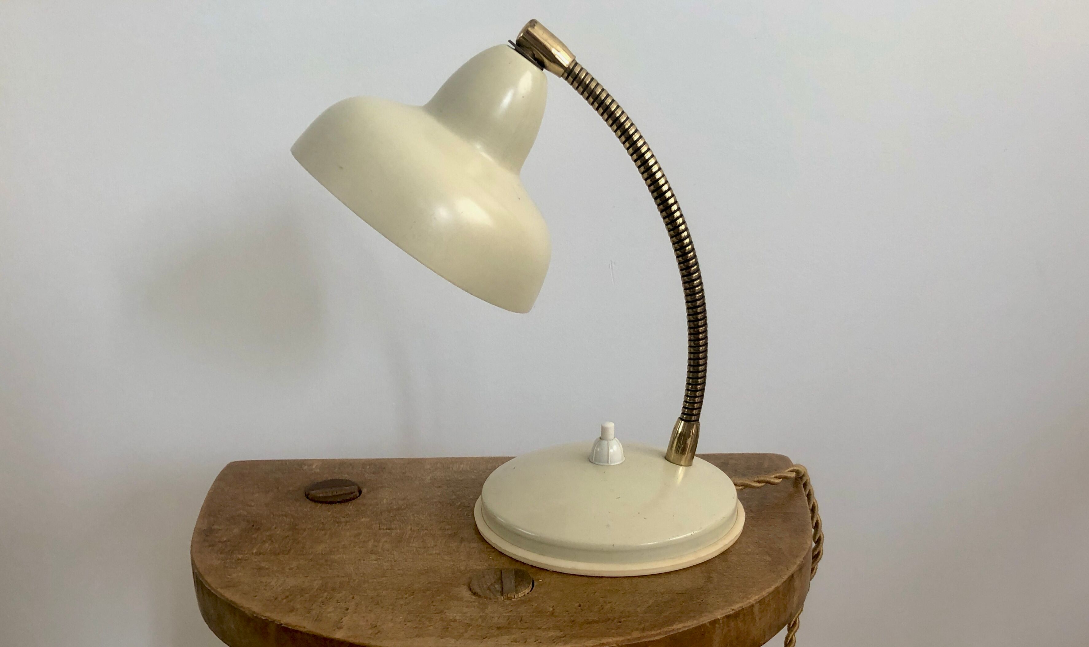 50s bedside lamp cream color
