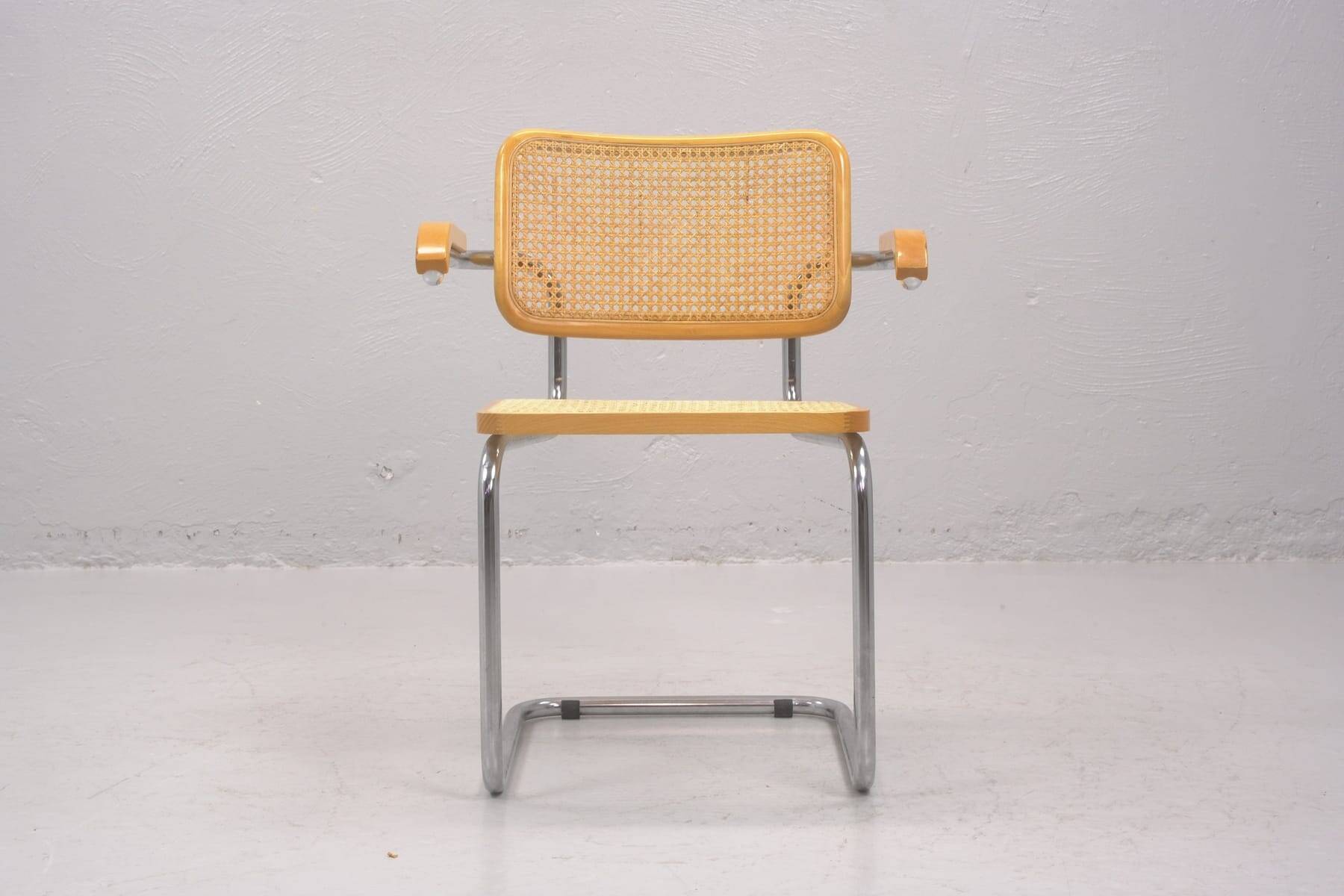 Chaise Bauhaus Cesca B64 de Marcel Breuer édition Gavina