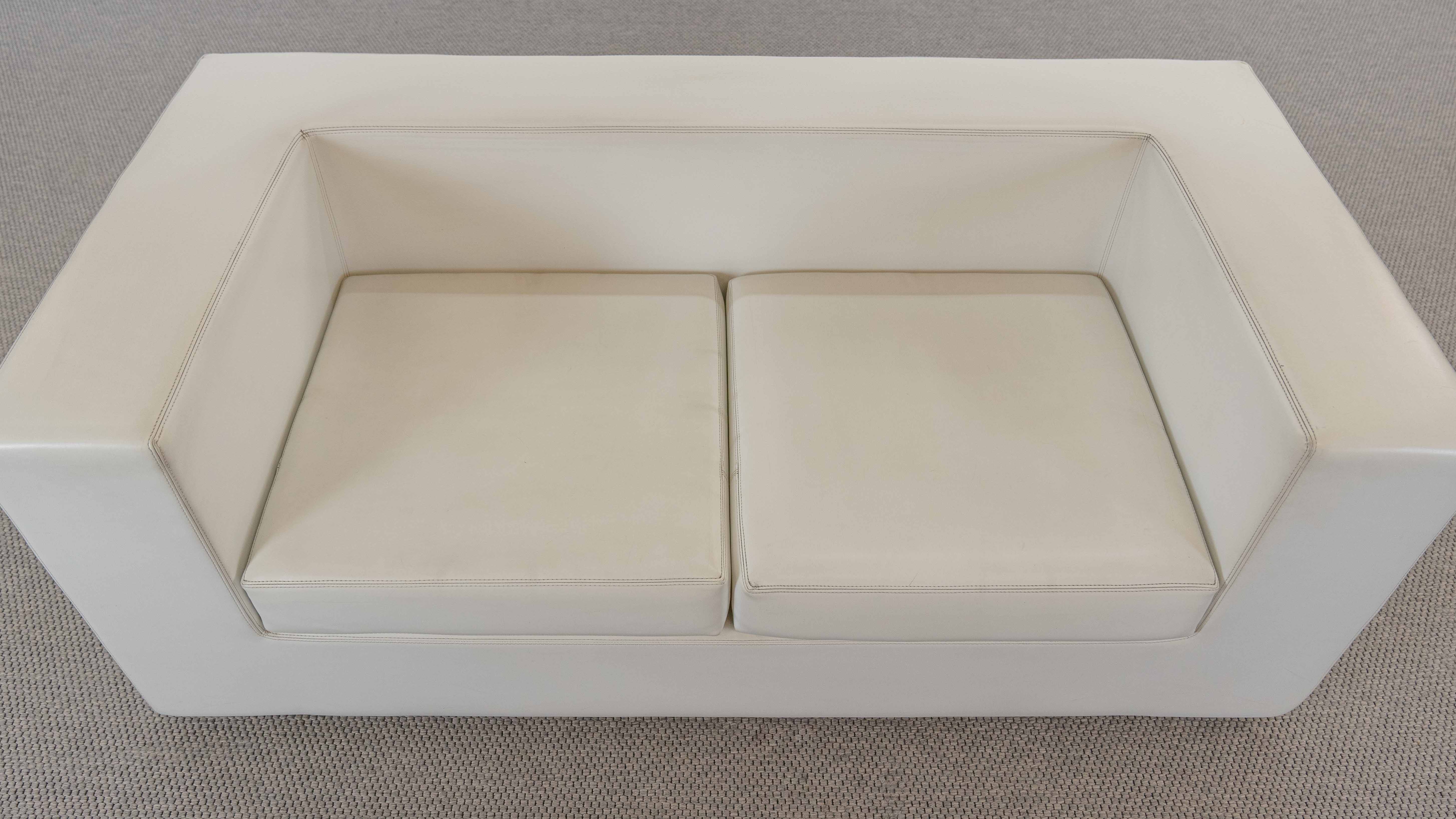 Throw Away Sofa by Willie Landels for Zanotta 1965 in white vinyl