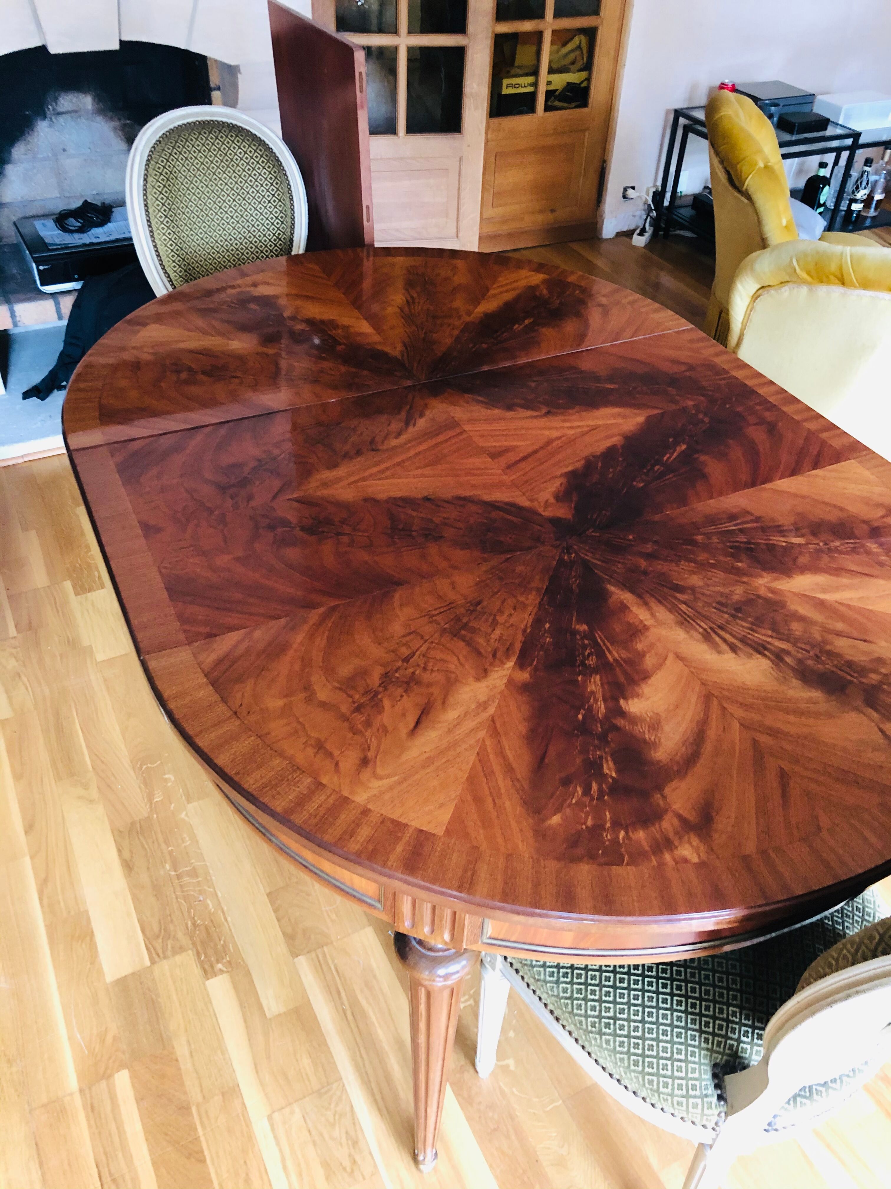 Louis XVI-style dining table