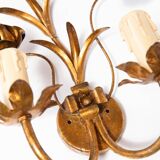Vintage wall light in gold metal with flower and leaf decoration