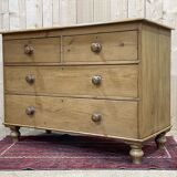 Victorian chest of drawers in nineteenth century fir