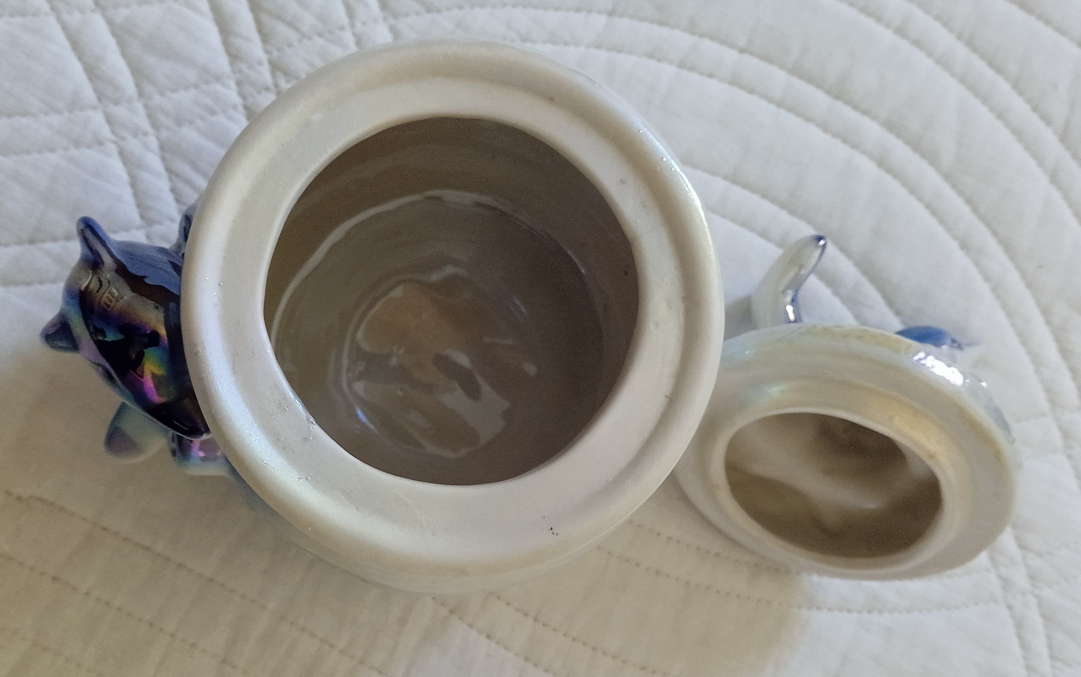 Bathroom porcelain dolphin pearl pot