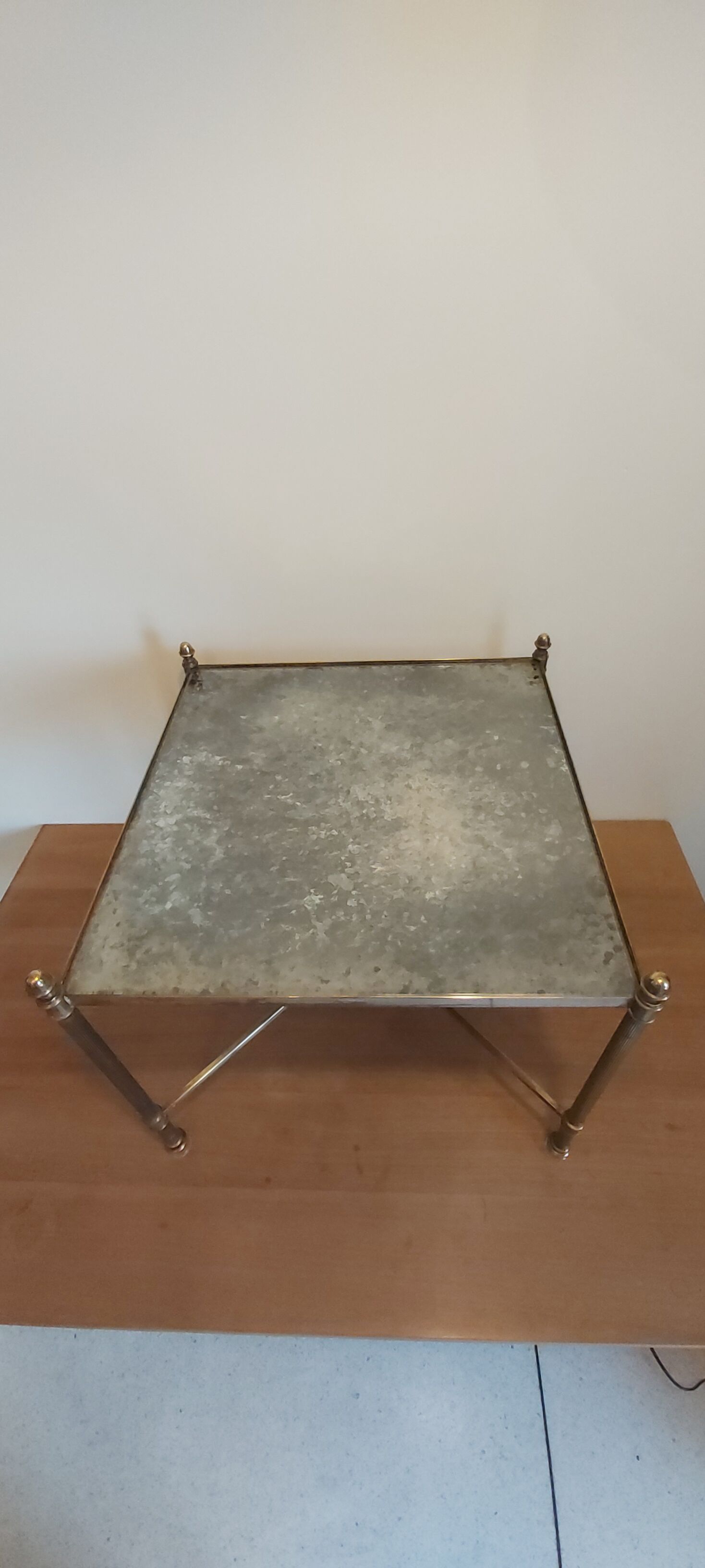 Table basse néoclassique 1960 laiton doré