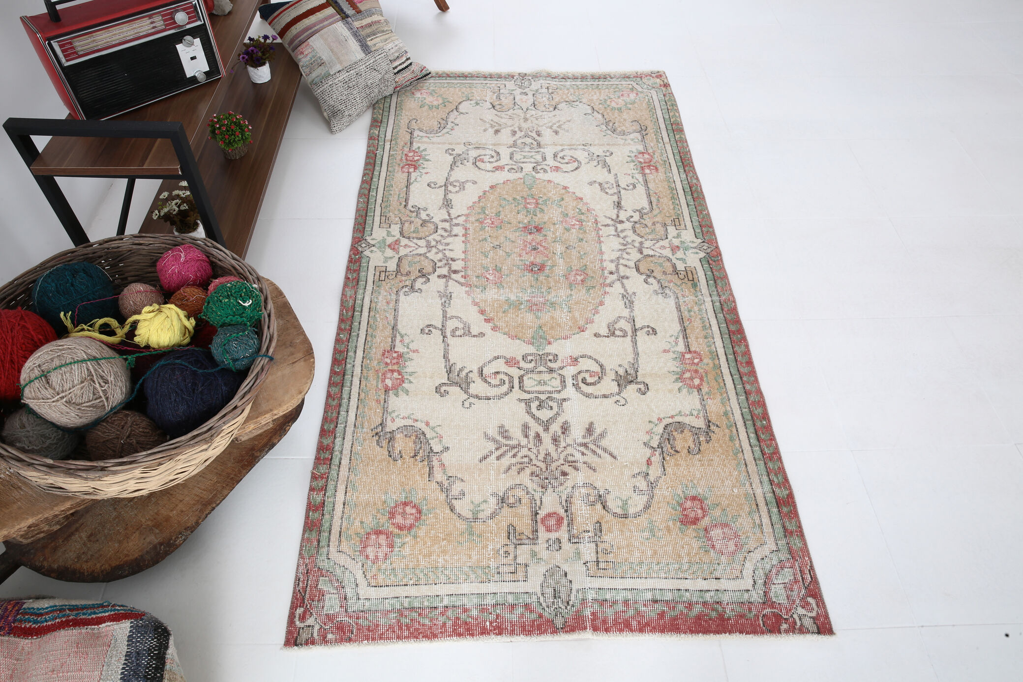 3x6 Shades Of Beige Turkish Rug, 204x106Cm