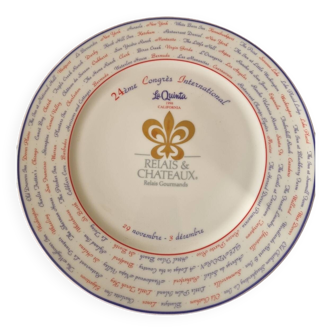 Chateaux relay plate