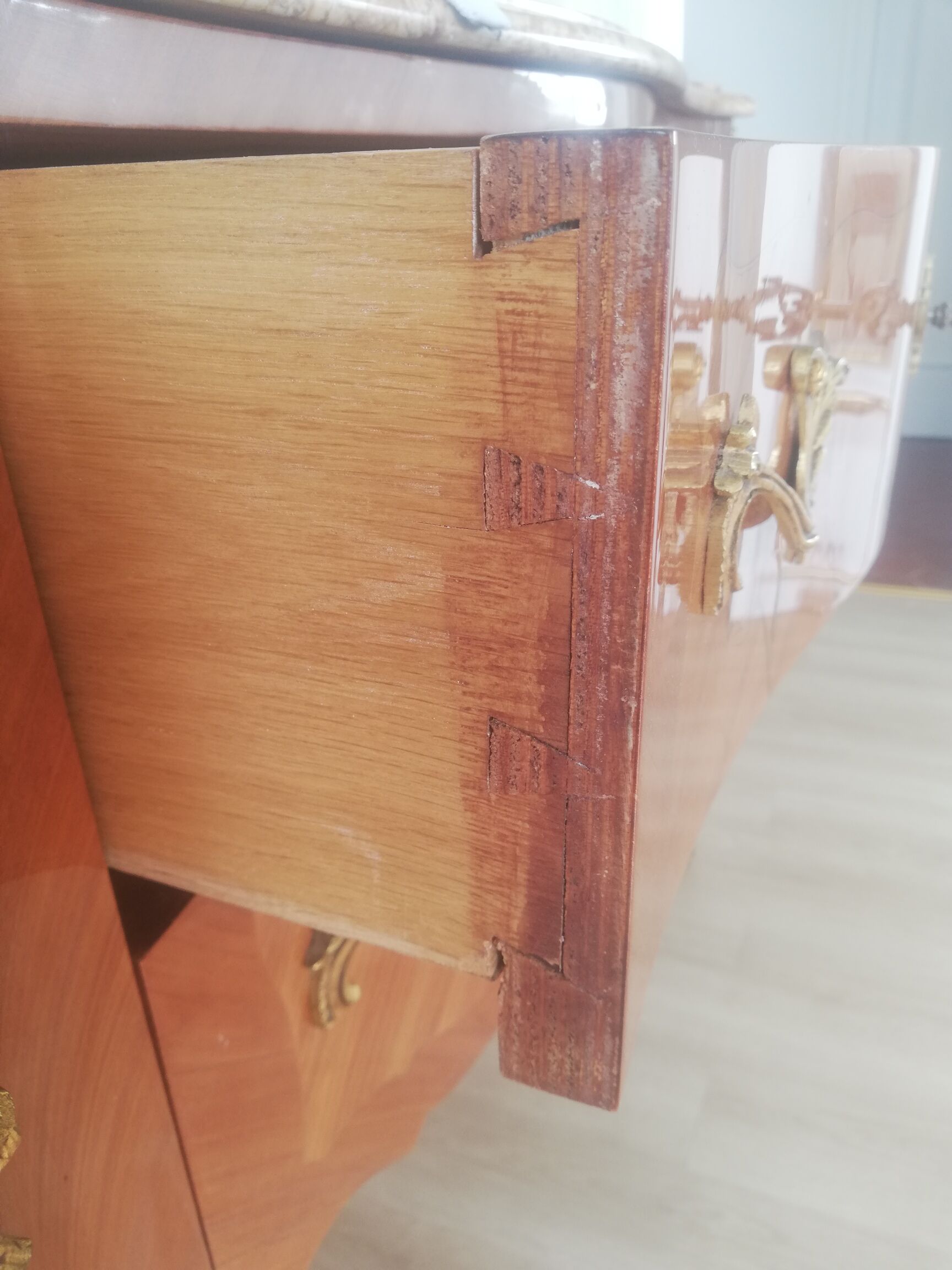 COMMODE Louis XV marquetry