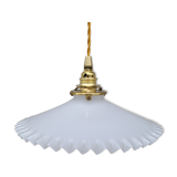Toothed opaline suspension