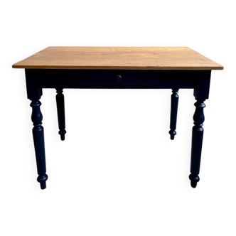 Antique desk with turned legs