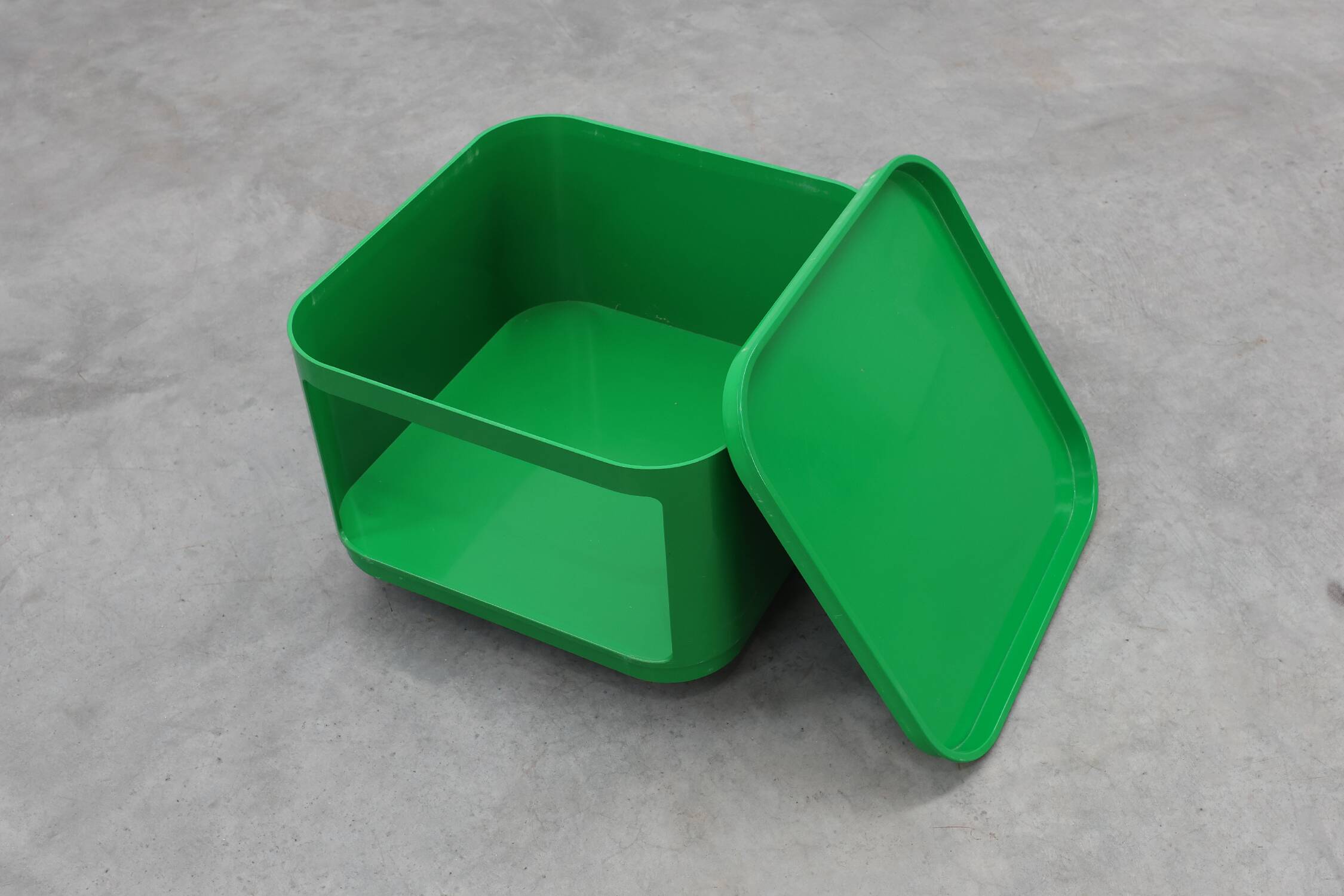 Green storage unit Kartell Model 4970 by Anna Castelli Ferrieri, Italy 1970s.