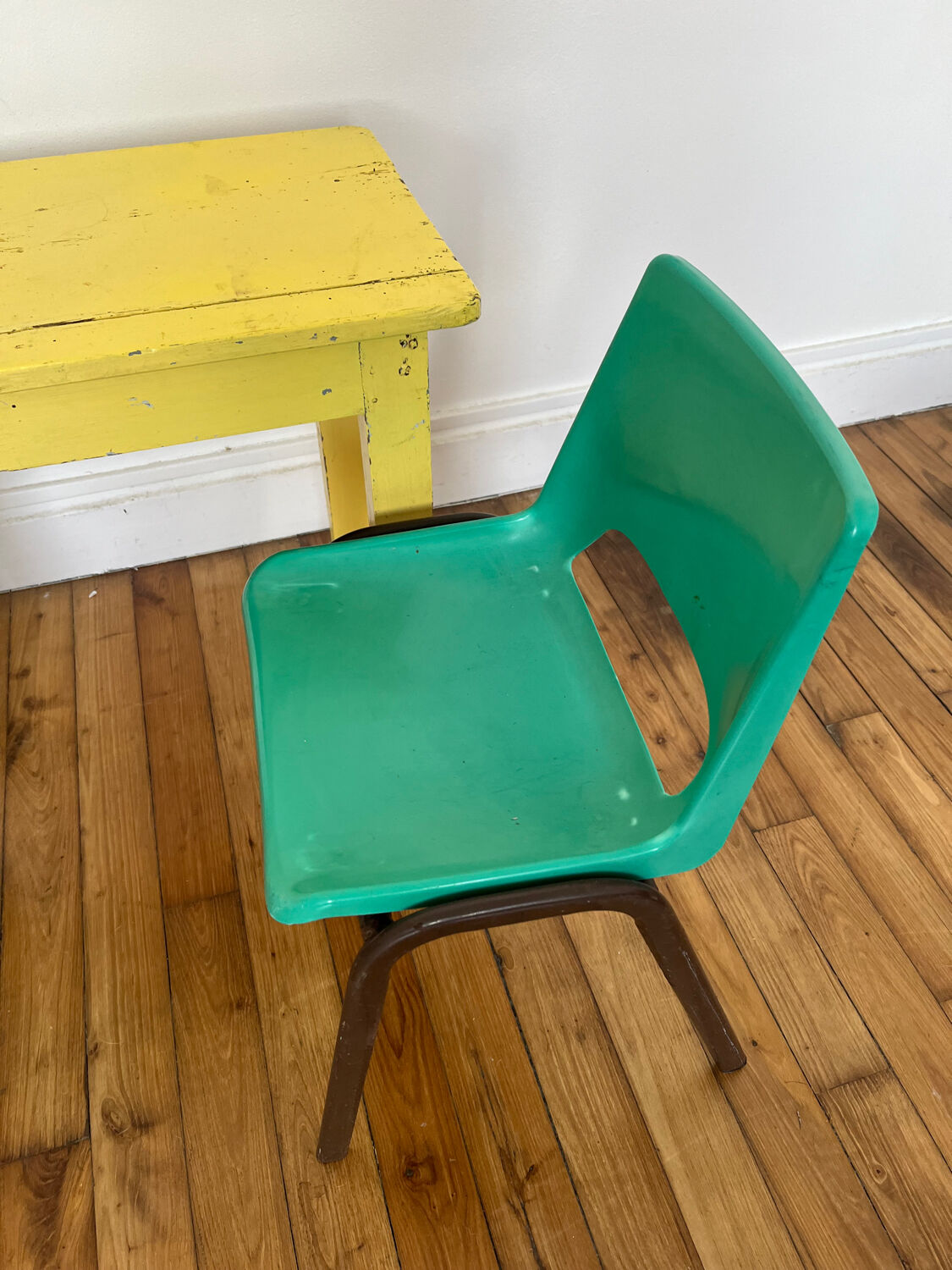 Children's desk and armchair set