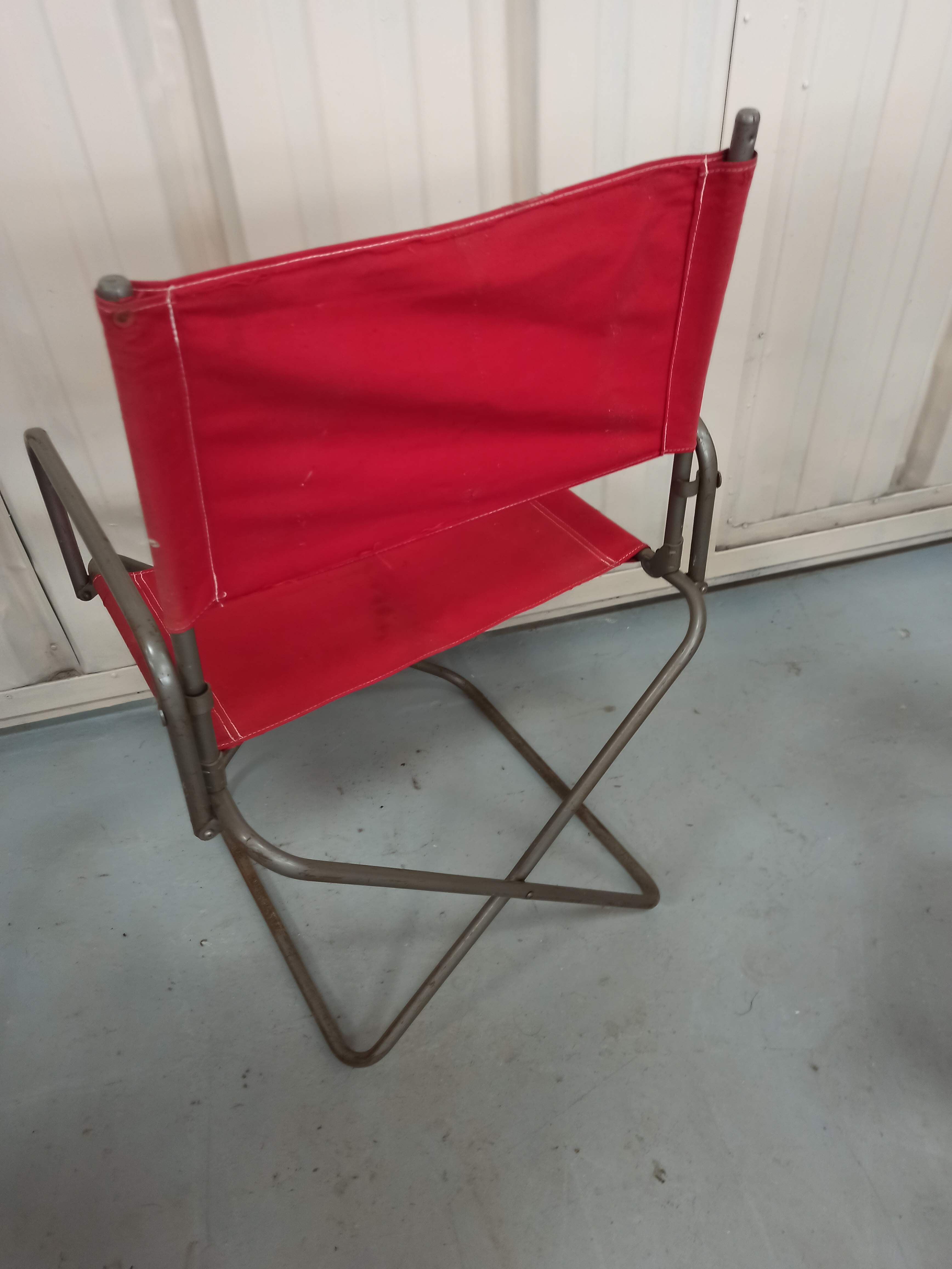 Lot 4 Renolux camping armchairs folding iron and red fabric