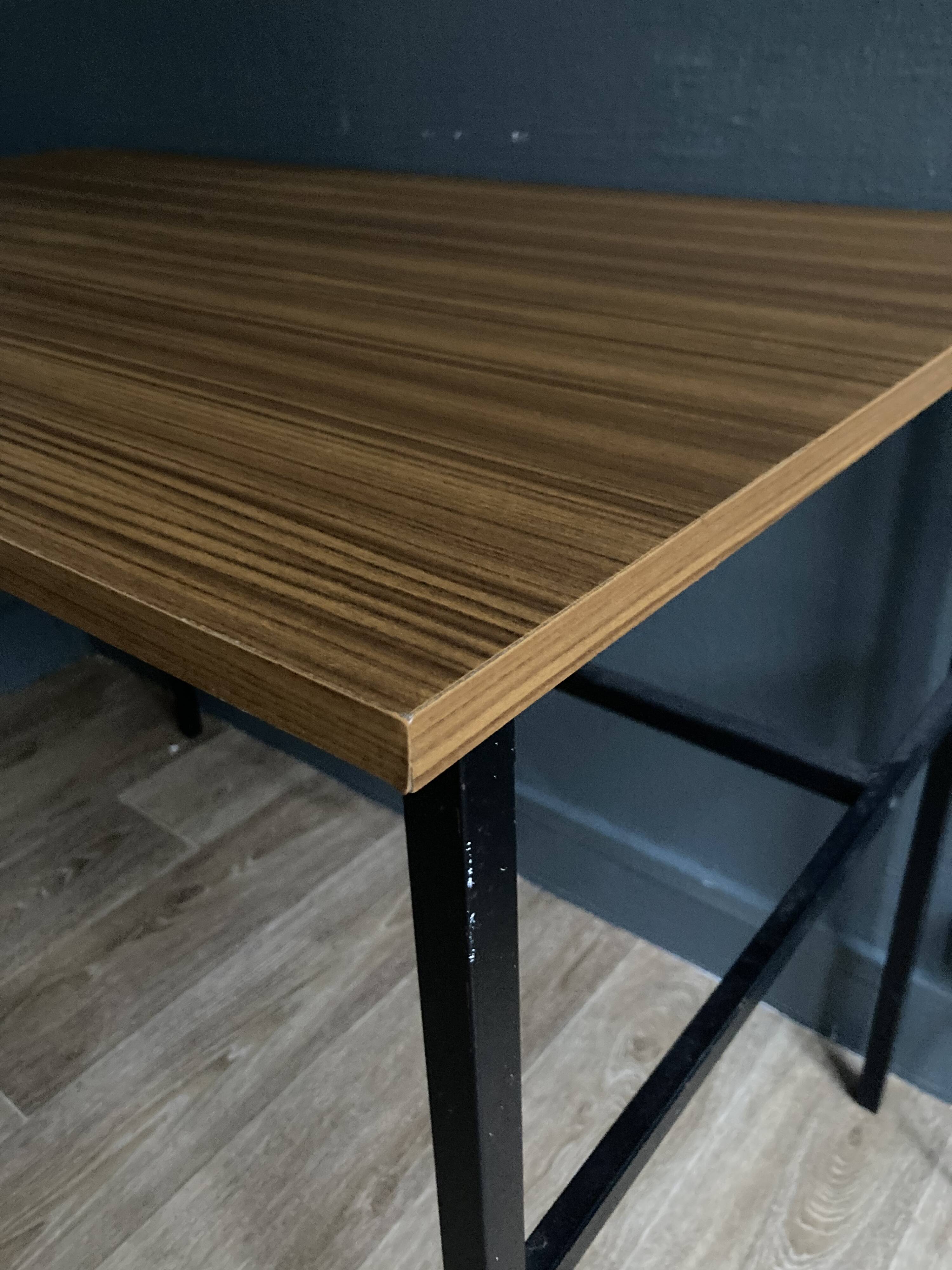 Desk by Pierre Guariche, Meurop edition