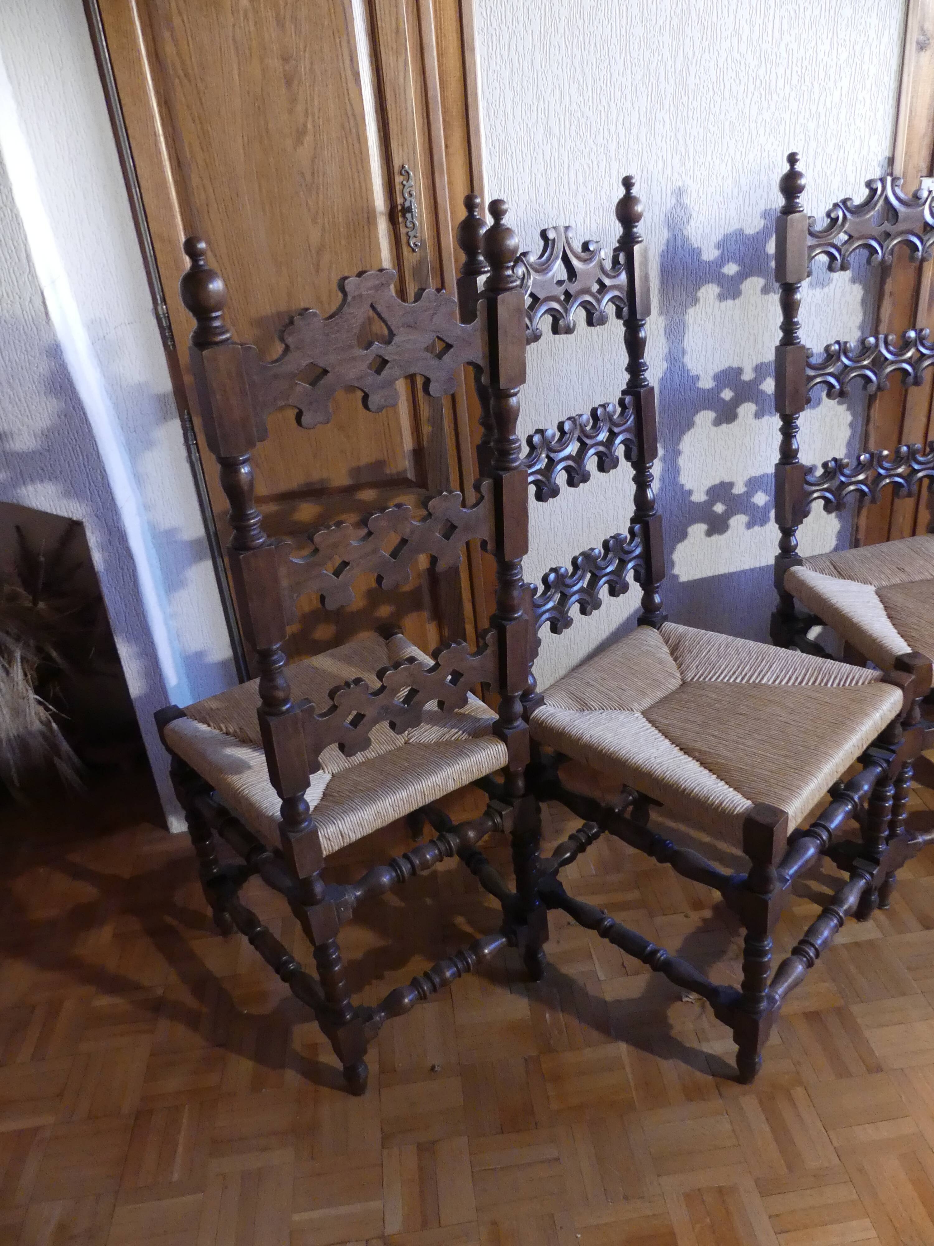 Set of 6 Spanish Baroque Renaissance chairs, straw seat
