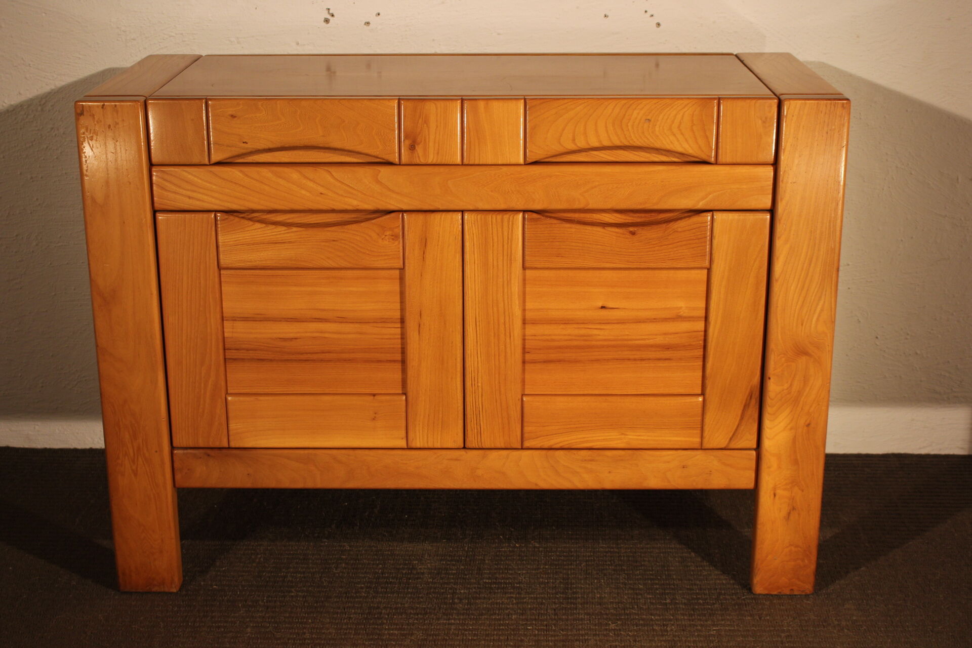 Bar furniture of the house regain