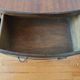 Paire de petites commodes anglaises style Queen Anne – années 1950