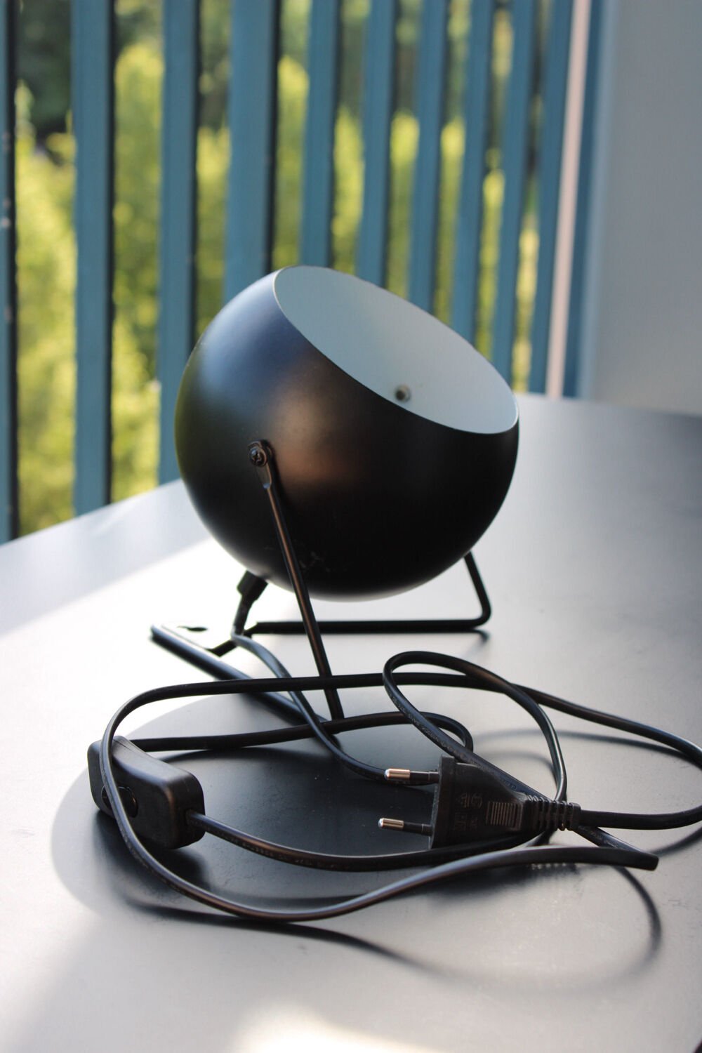 Black Eyeball Lamp - Space Age design