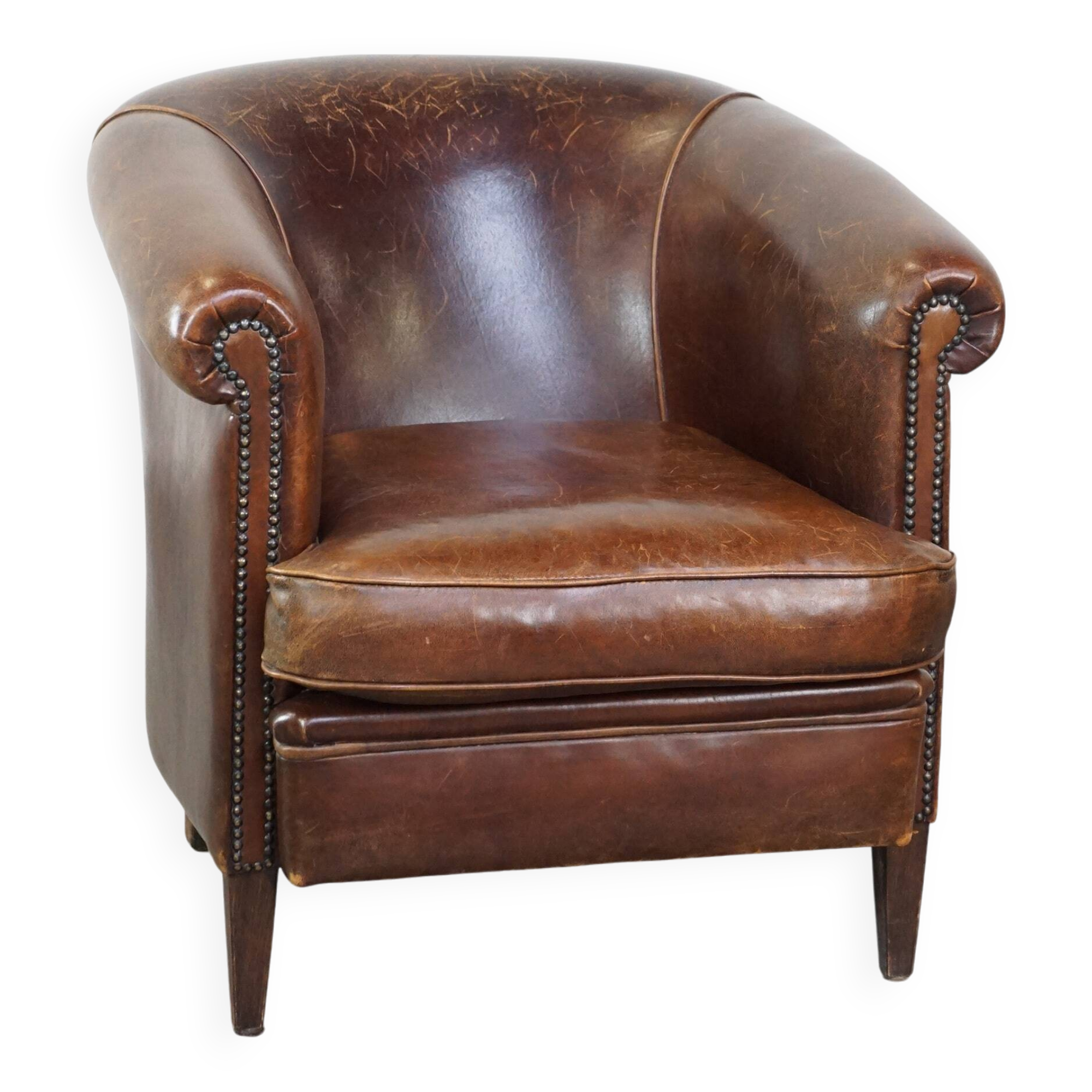 English style sheep leather club chair finished with decorative nails