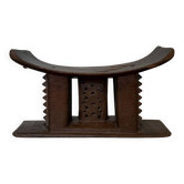 Tabouret Ashanti en bois sculpté – Ghana