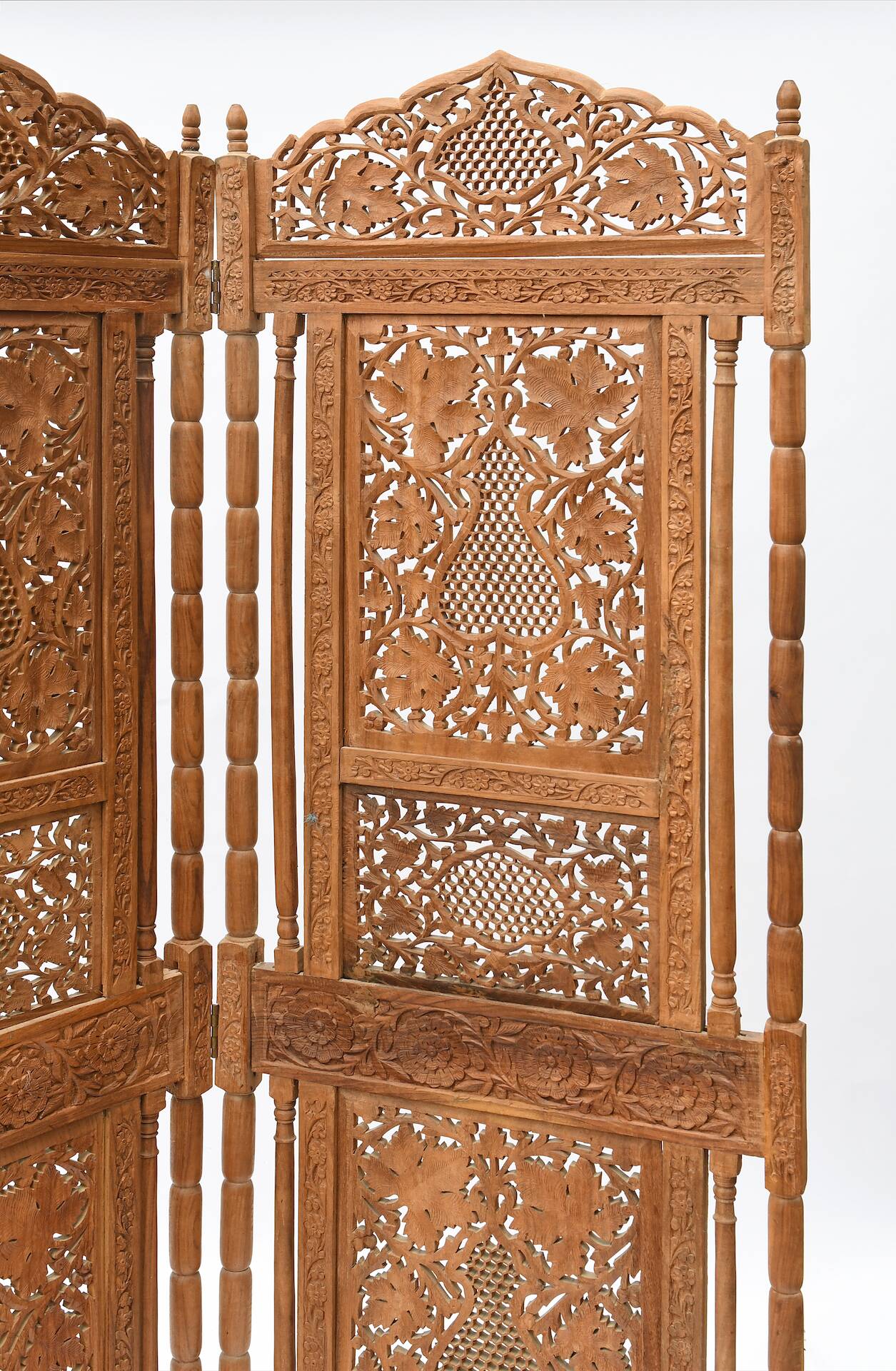 Indian four-leaf wooden screen