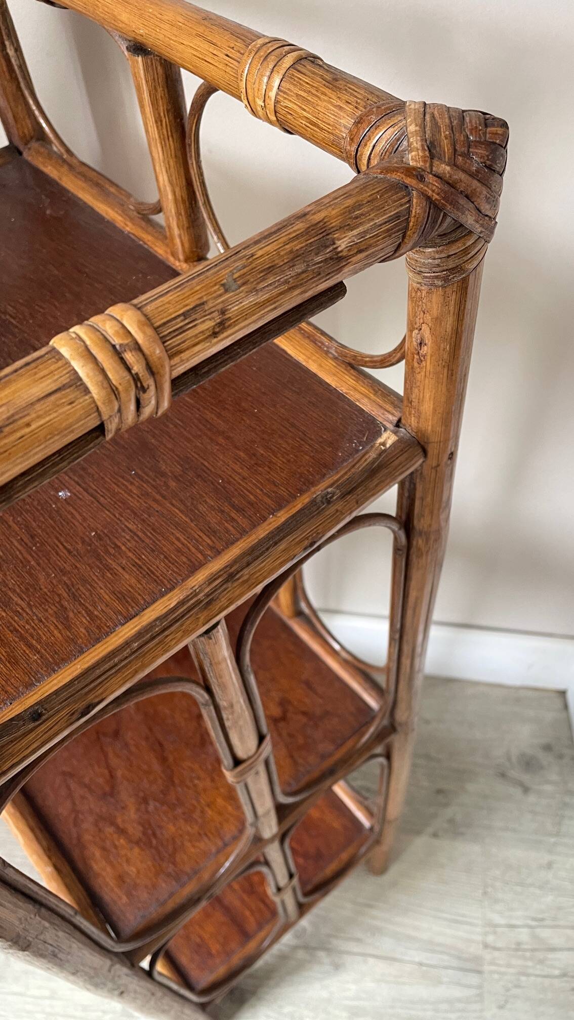 VINTAGE RATTAN BOOKSHELF