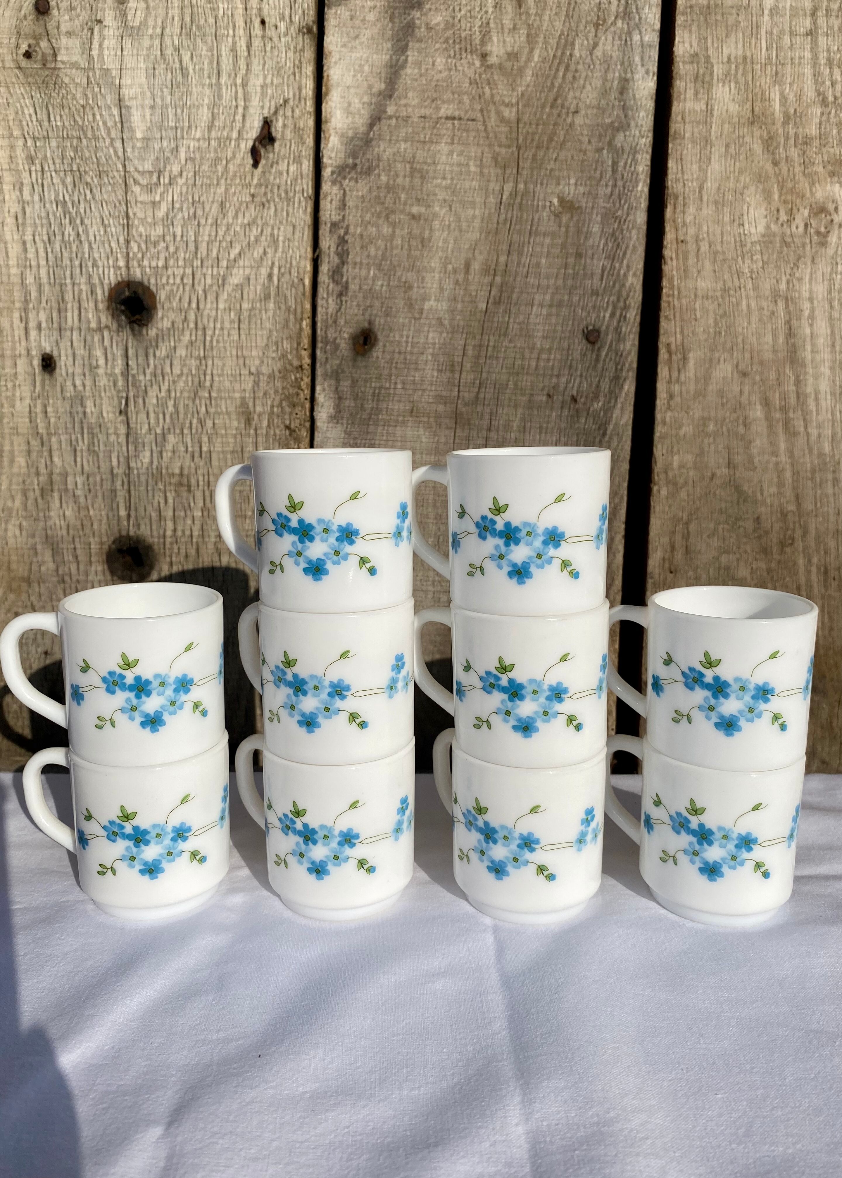 6PETITES TASSES À CAFÉ MOTIF FLORAL ARCOPAL