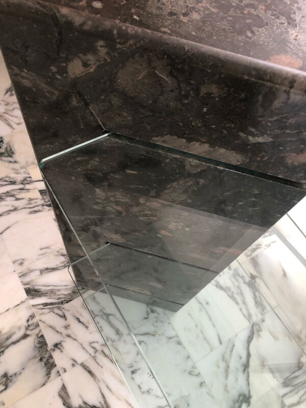 Console Roche Bobois en marbre noir veiné et verre, années 90