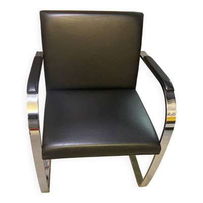 Fauteuil Knoll Studio BRNO