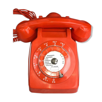 Téléphone vintage orange