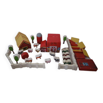 Large wooden toy set about the world of the farm