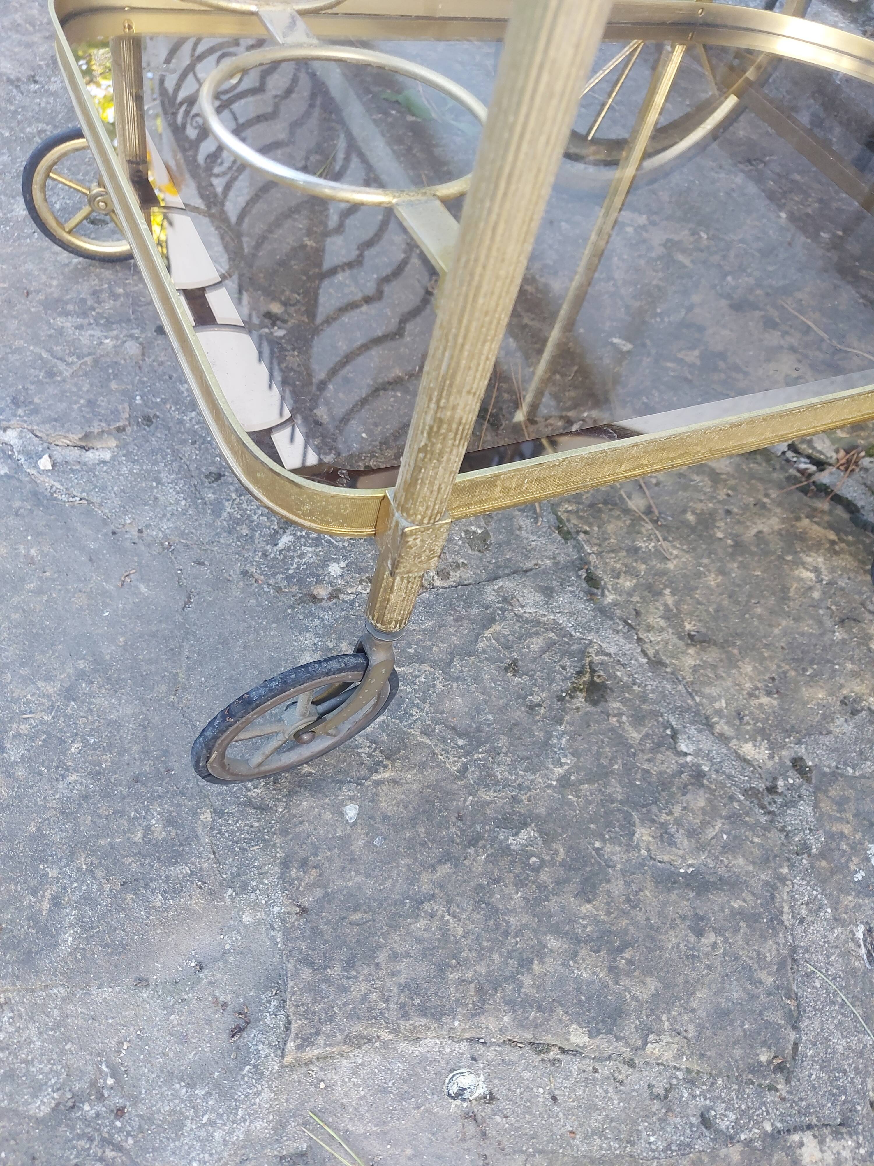 Vintage rolling metal dore service