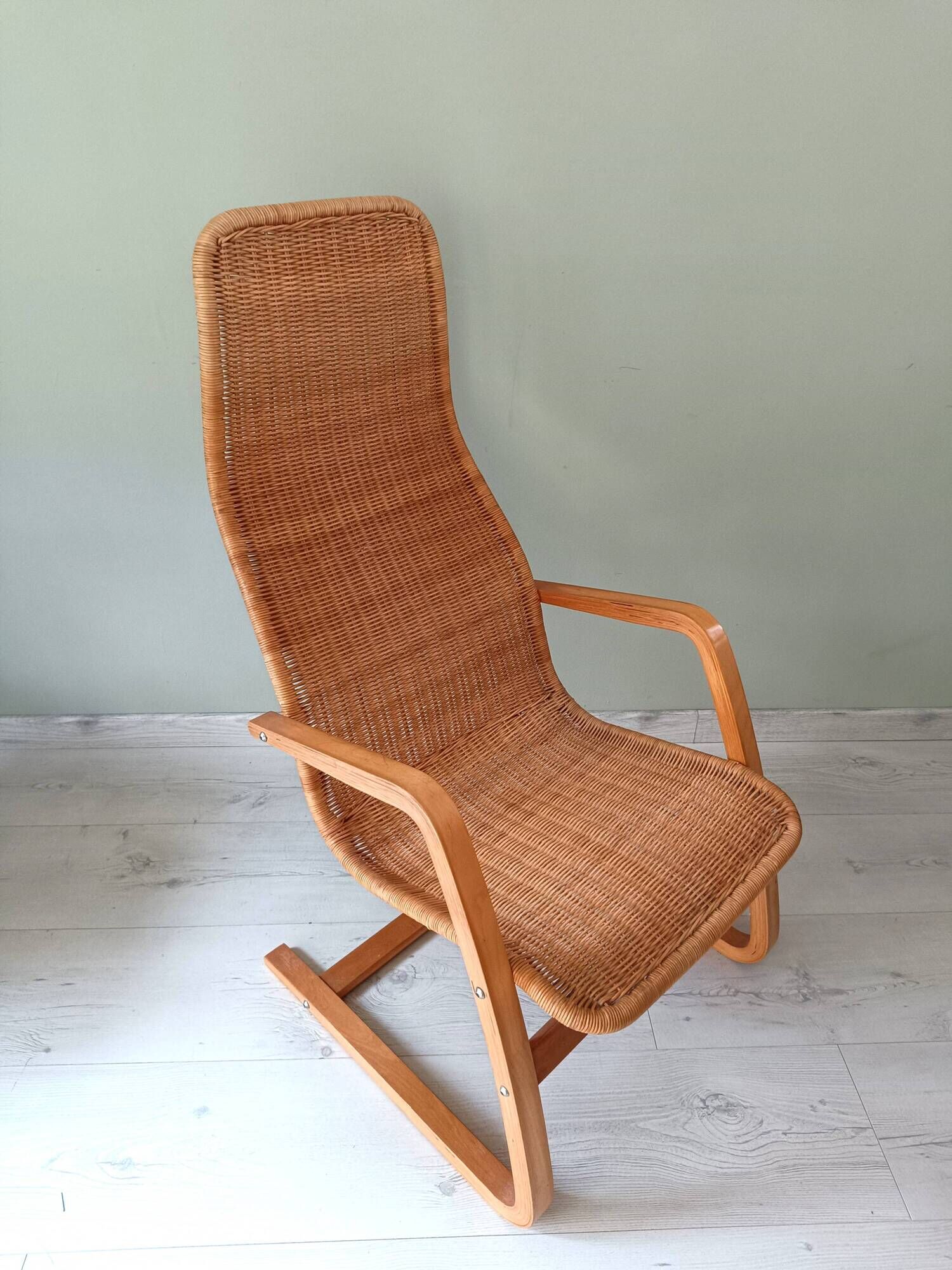 Oland Fatolj cantilever chair for IKEA in bentwood