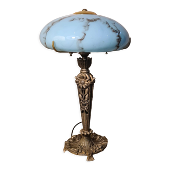 Art Nouveau lamp 1900 has 30 feet in regulation signed and pretty lampshade in marbled blue opaline 37x23