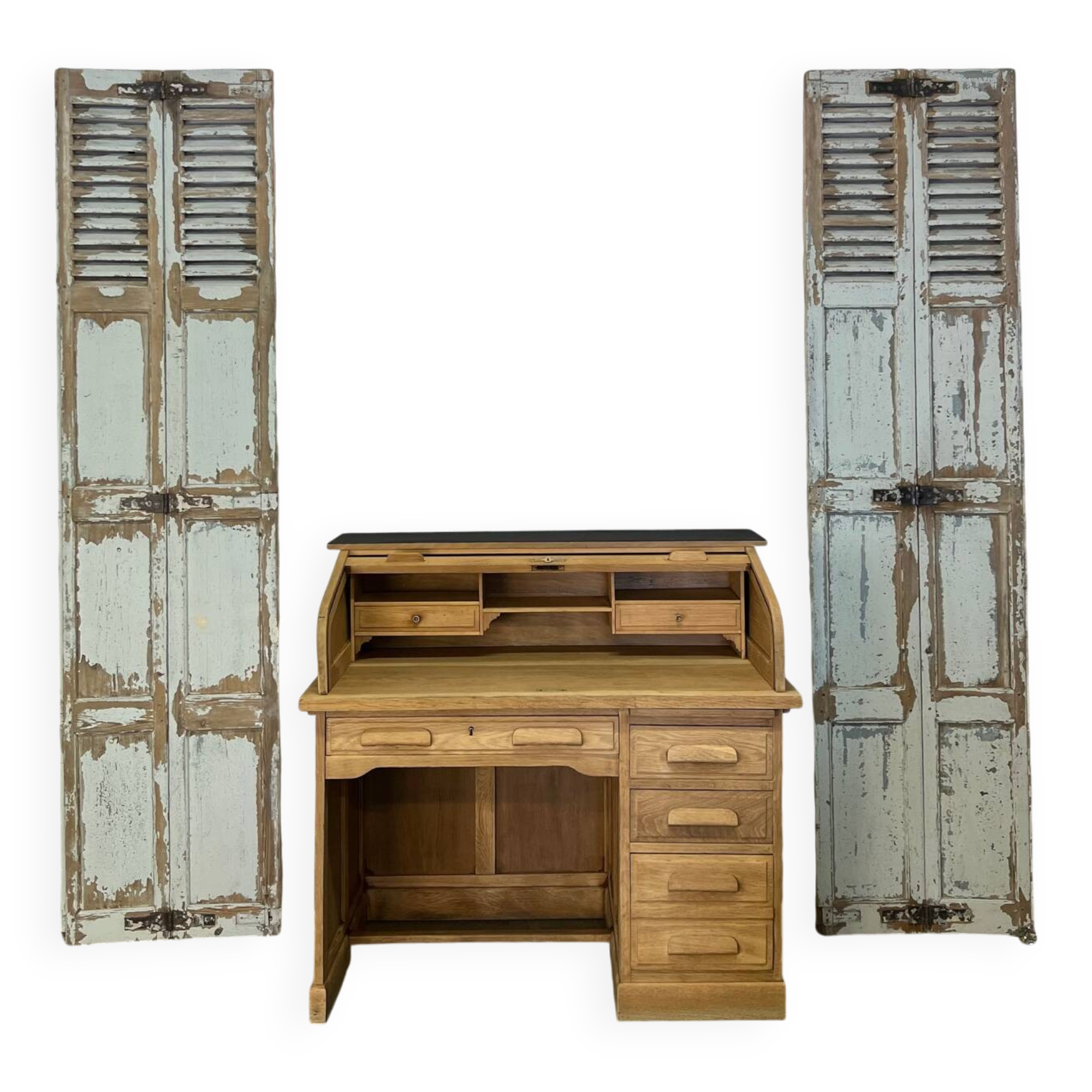 American desk with oak curtain