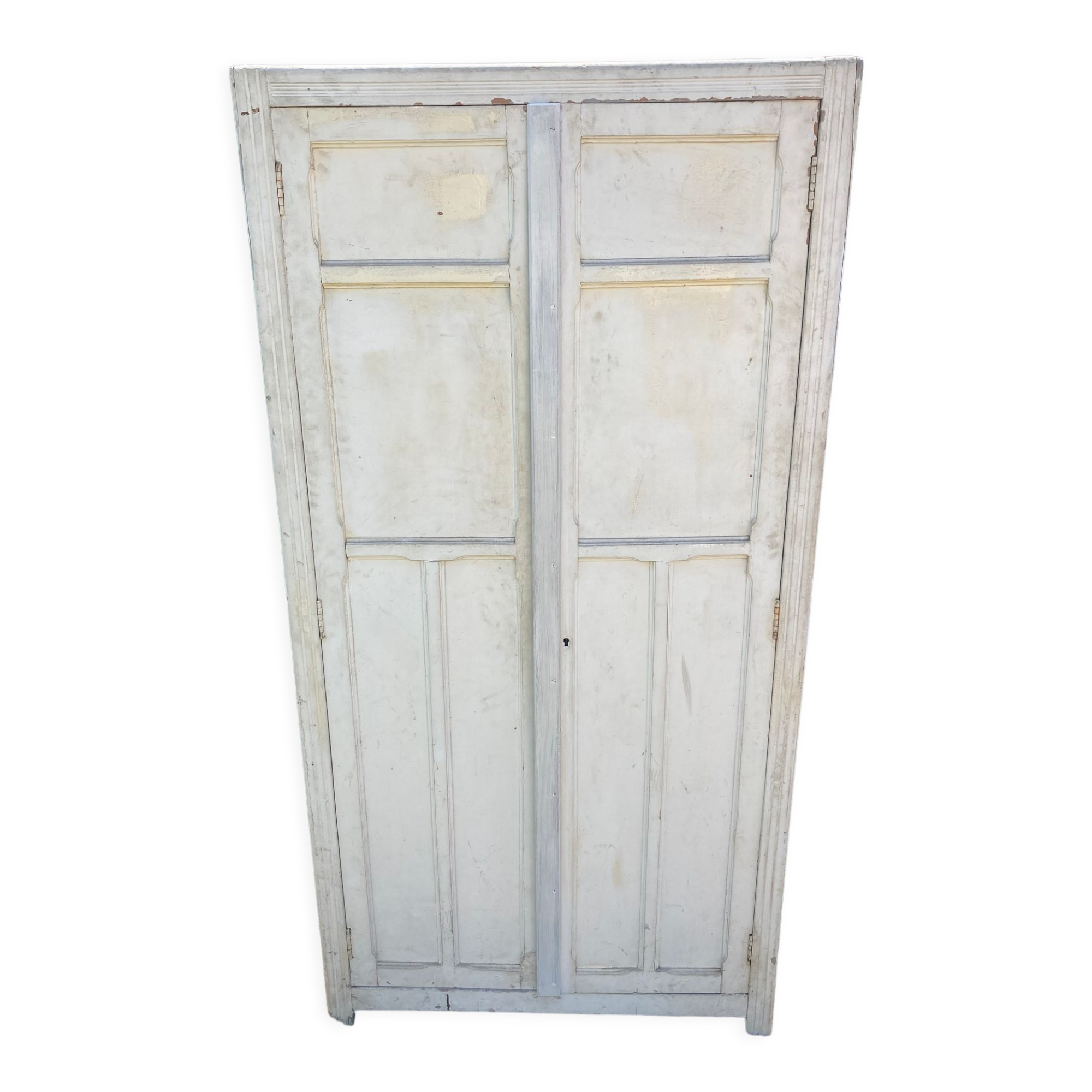 Armoire parisienne