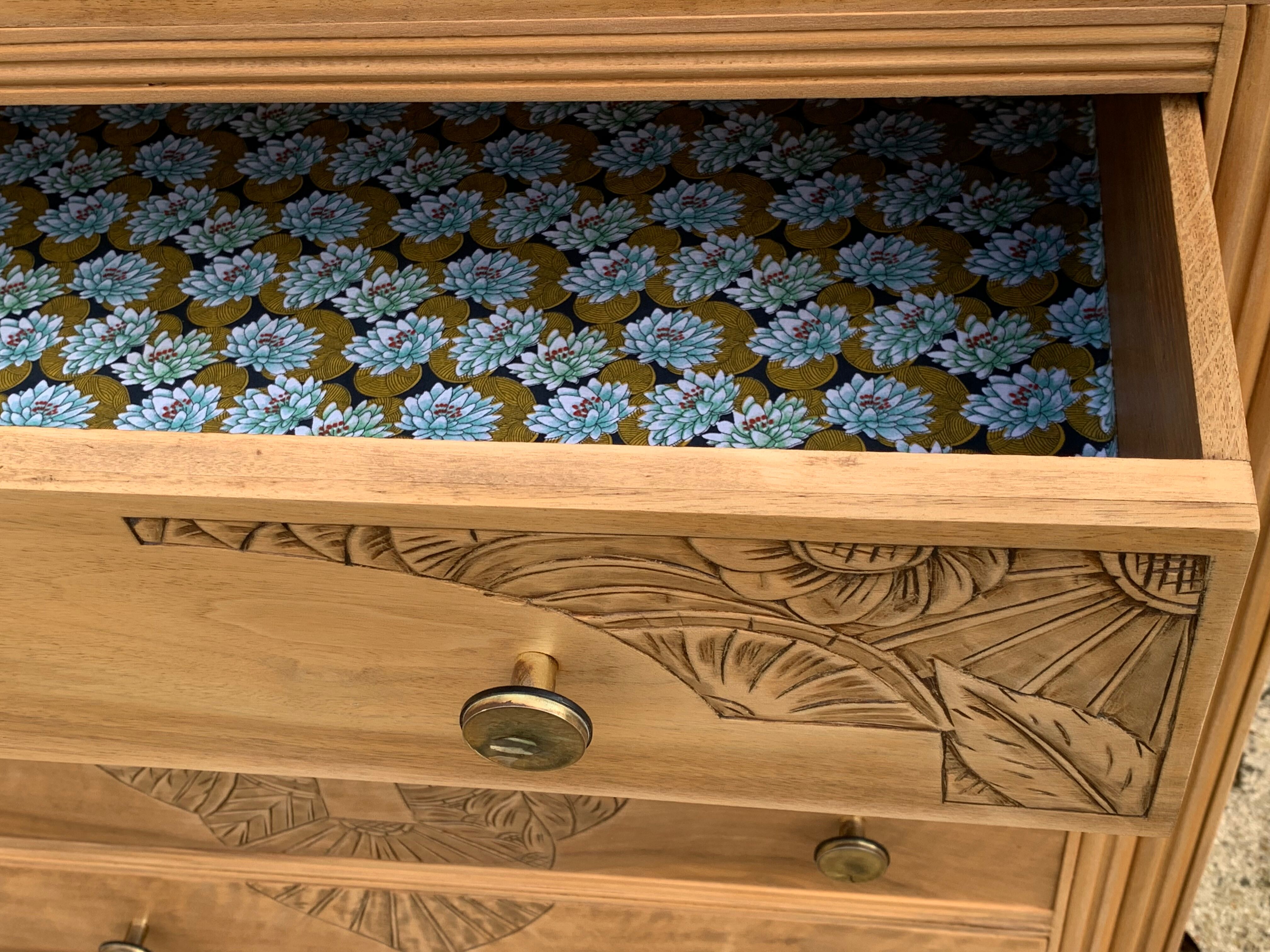 Art Deco chest of drawers Blond walnut 1930