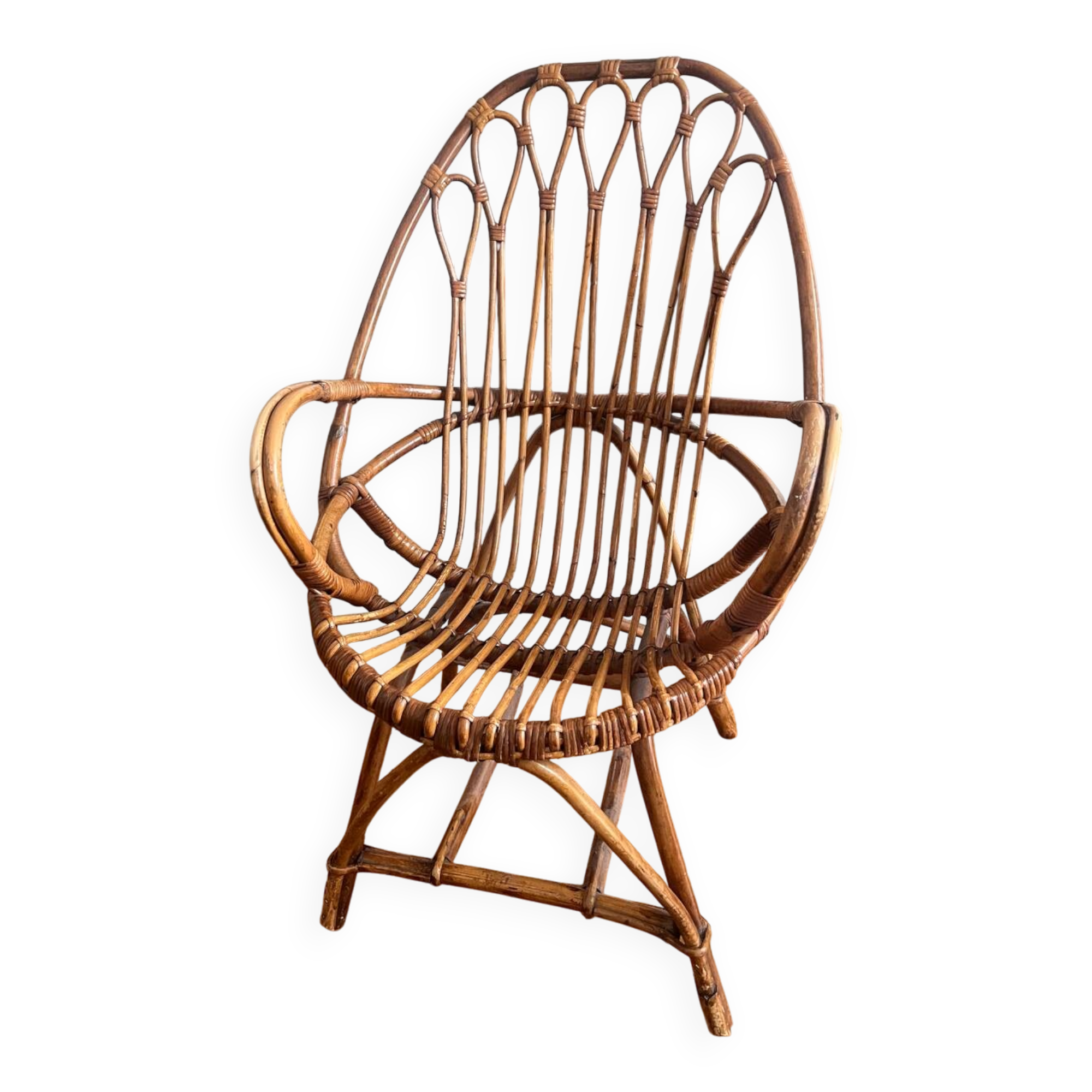 Fauteuil en rotin type oeuf