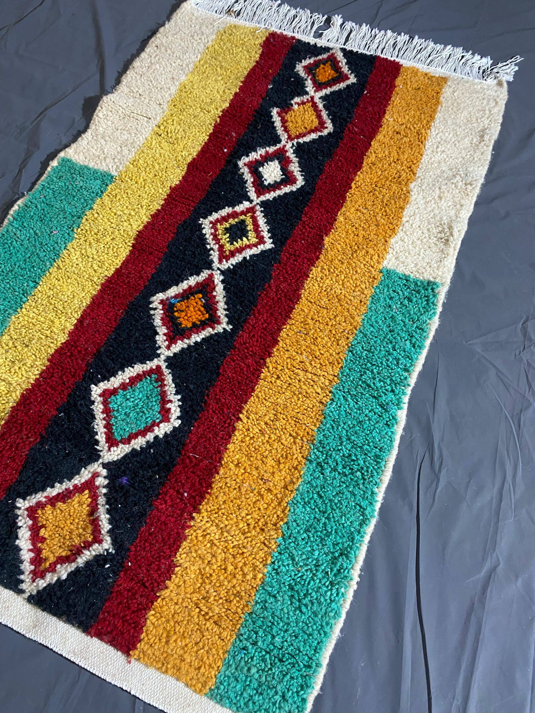 Handmade traditional carpet 250cm x 150cm Moroccan