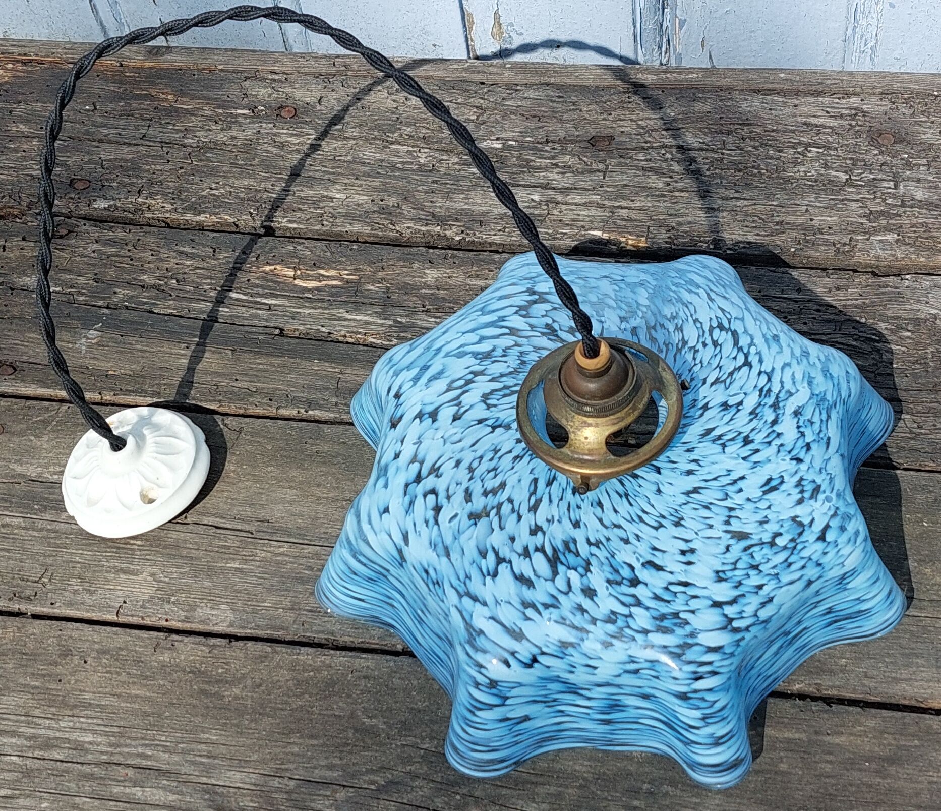 Clichy blue glass suspension