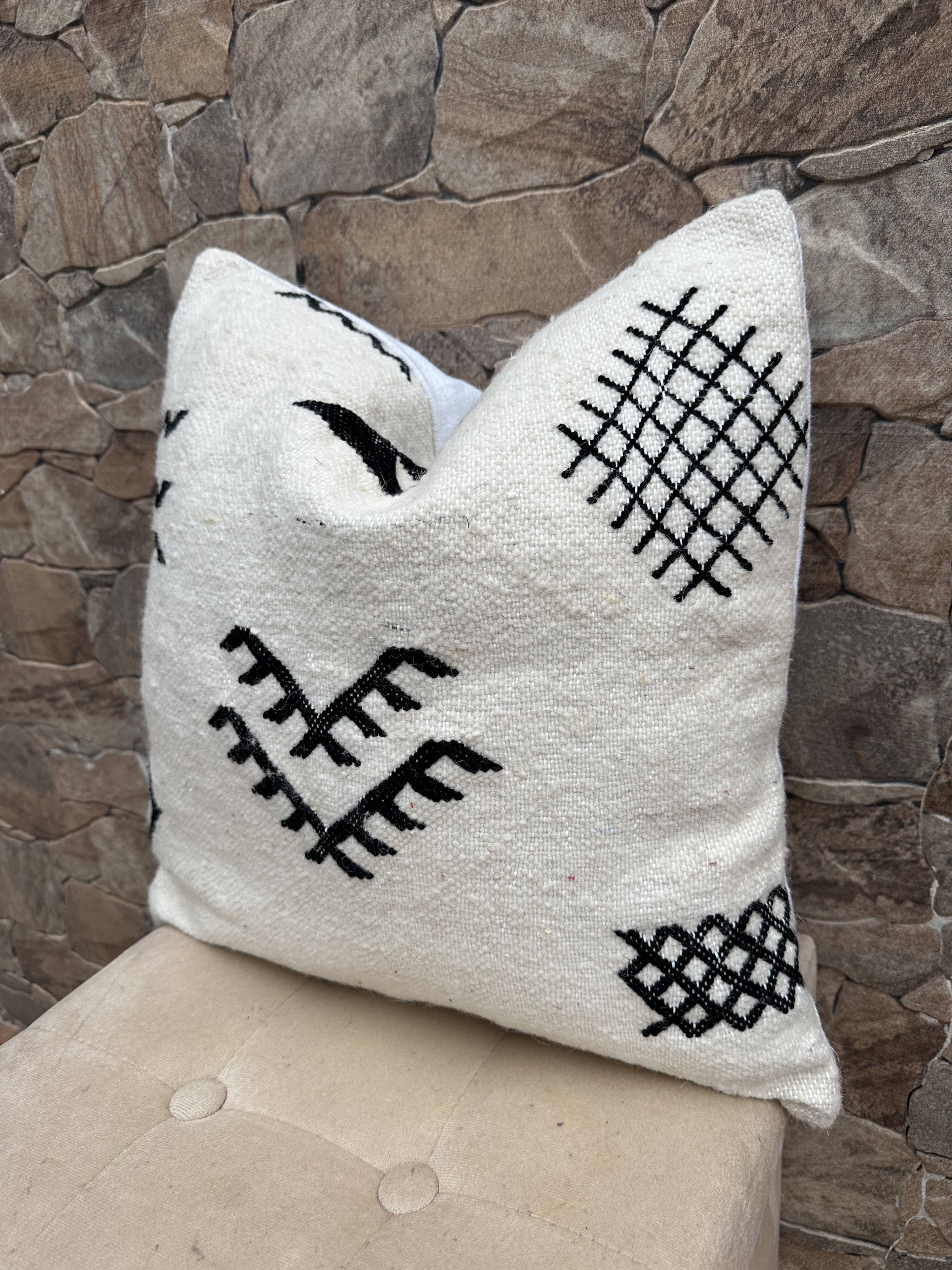 Berber cushion