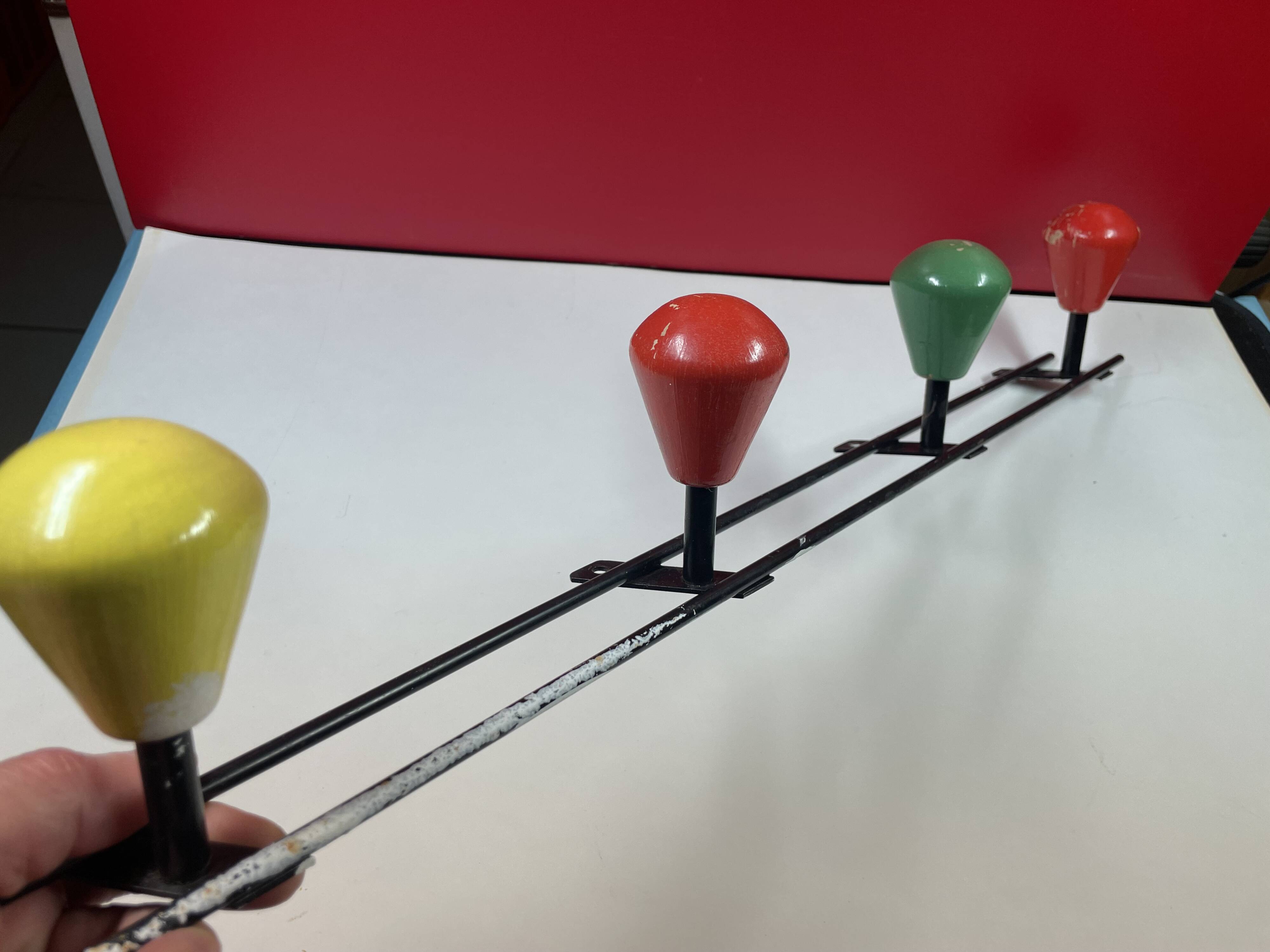 Round iron coat rack and wooden hooks 59 cm