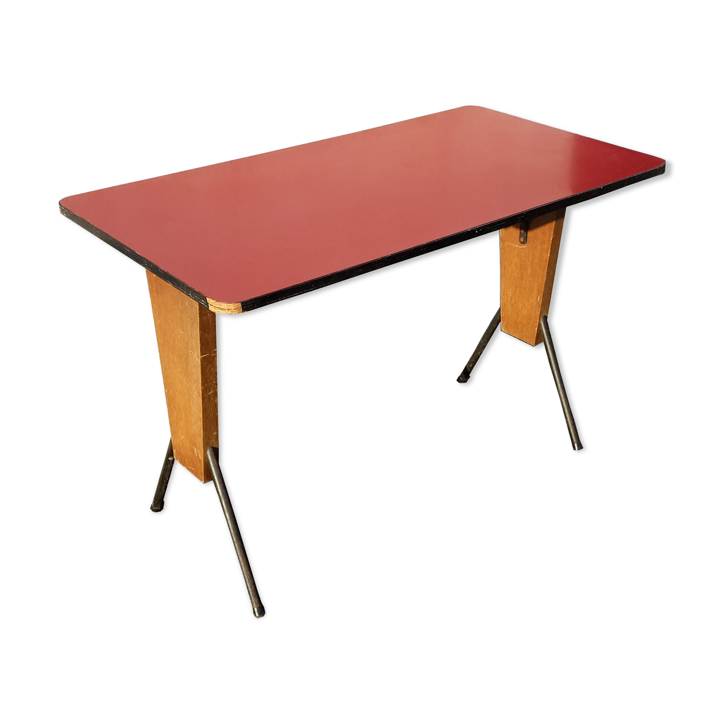 bistro table, red formica tray, black steel compass feet